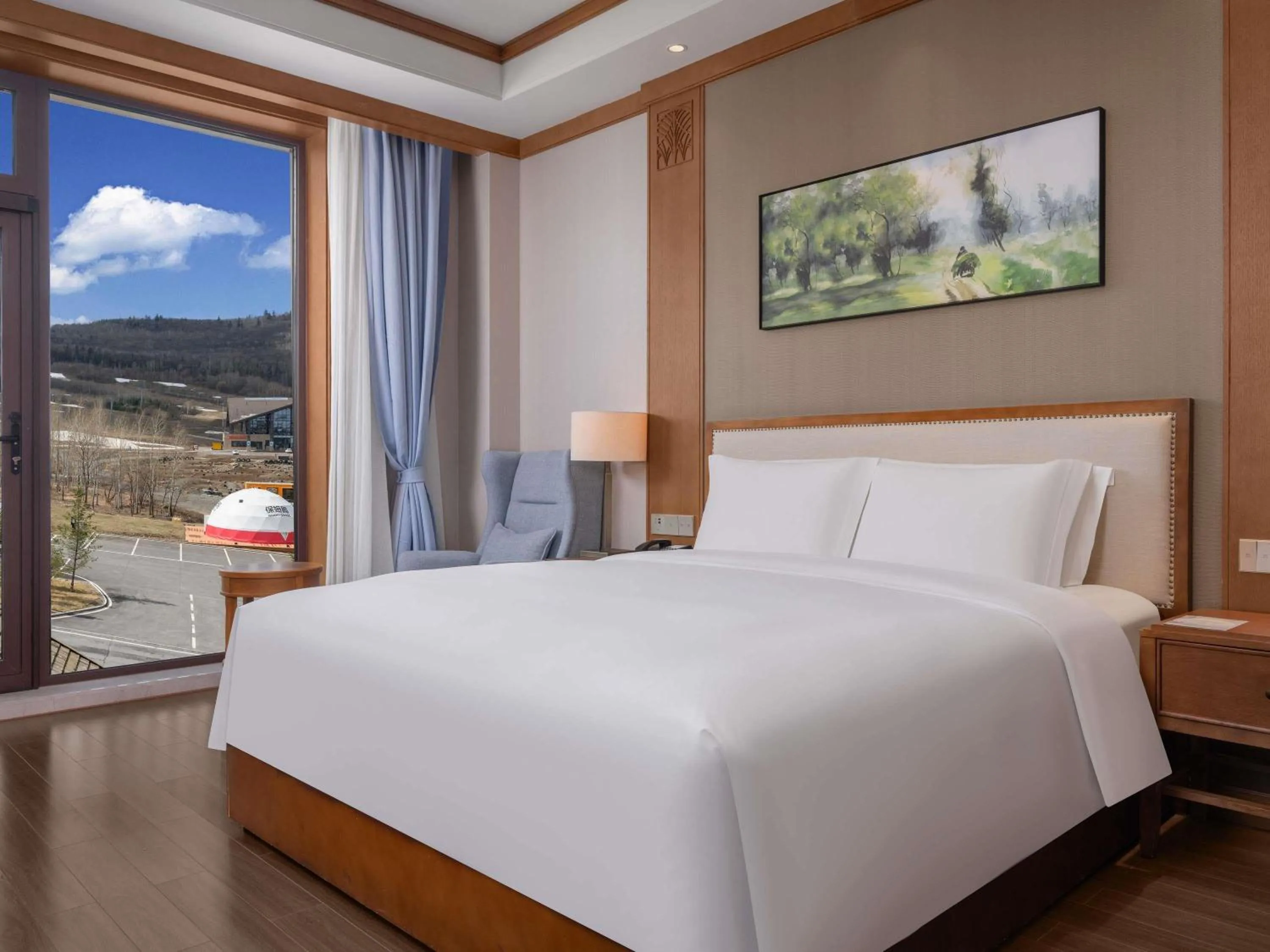 Bedroom, Bed in Swissôtel Resort Changbaishan