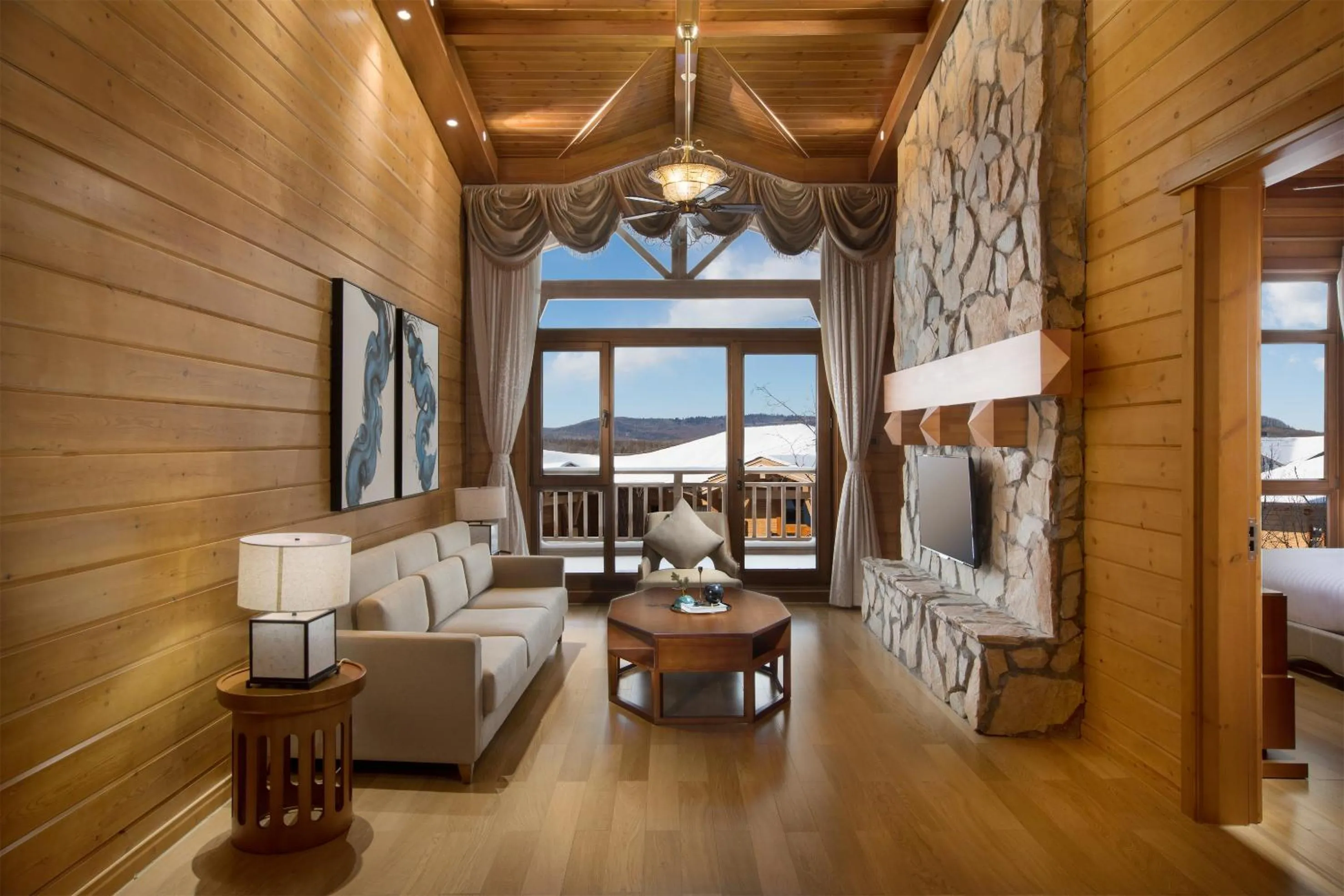 TV and multimedia in Swissôtel Resort Changbaishan