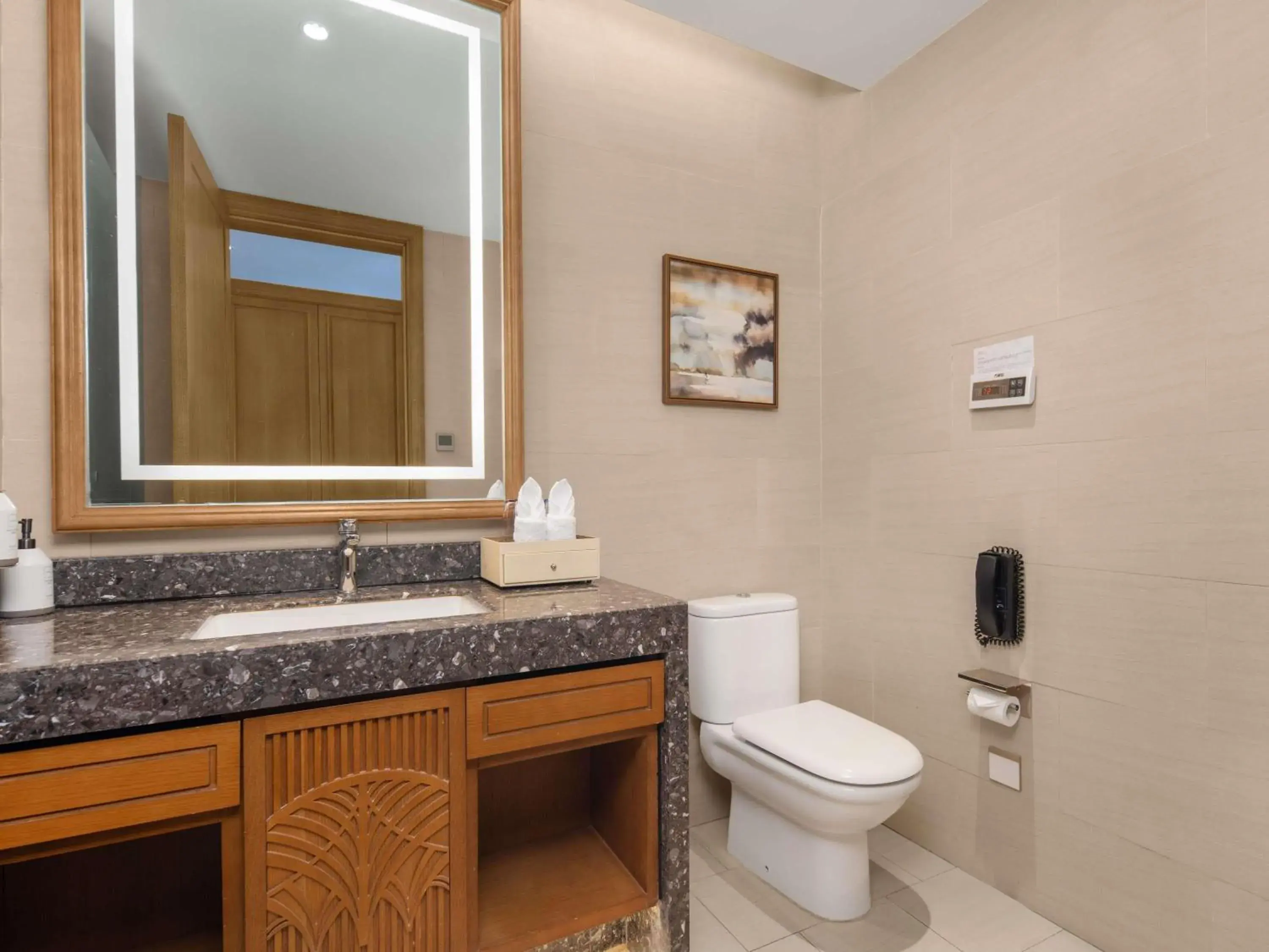 Swiss Advantage Twin Room with Mountain View in Swissôtel Resort Changbaishan Swiss Advantage Twin Room with Mountain View in Swissôtel Resort Changbaishan