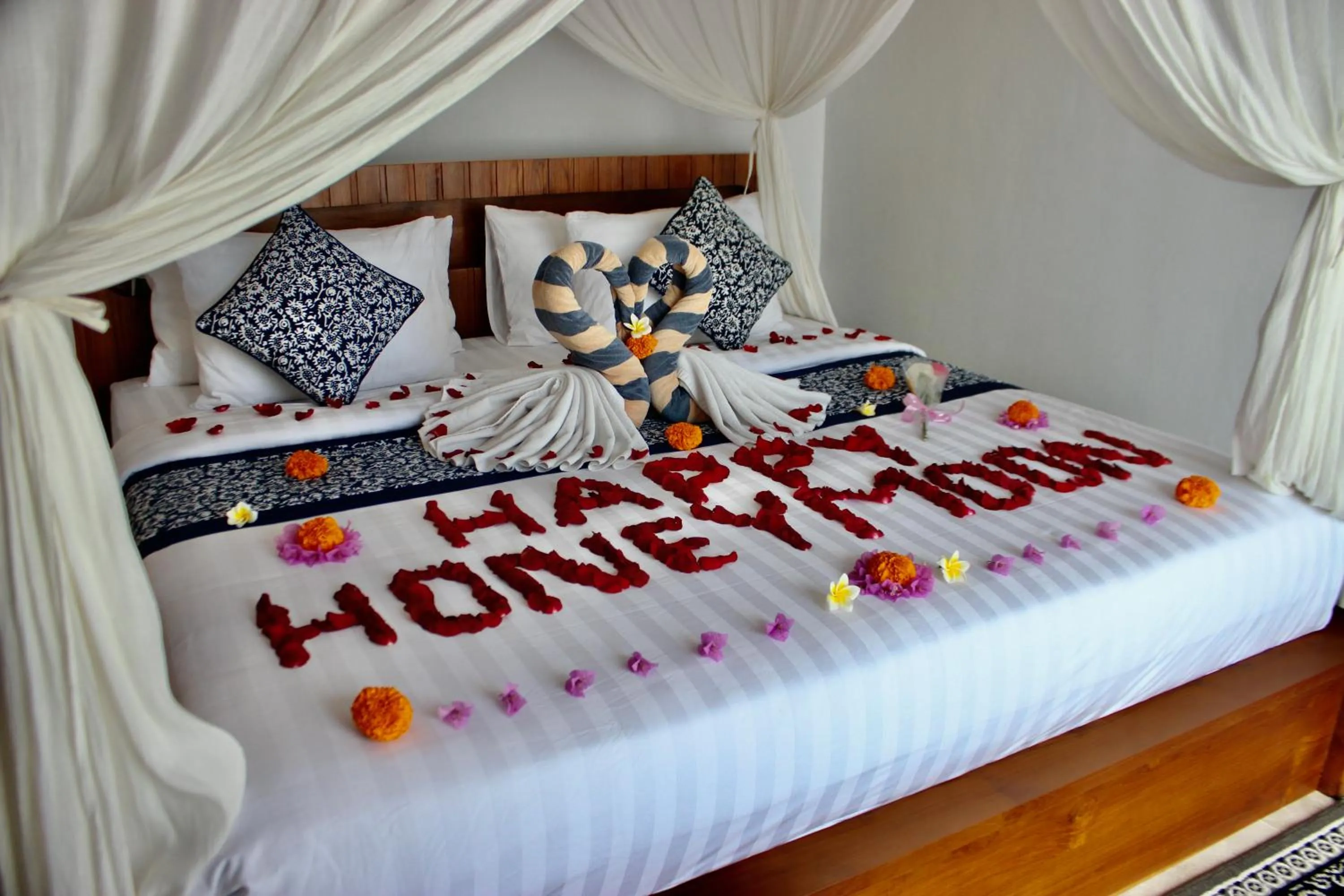 Bed in Ubud Suarga Mesari Private Pool Villa