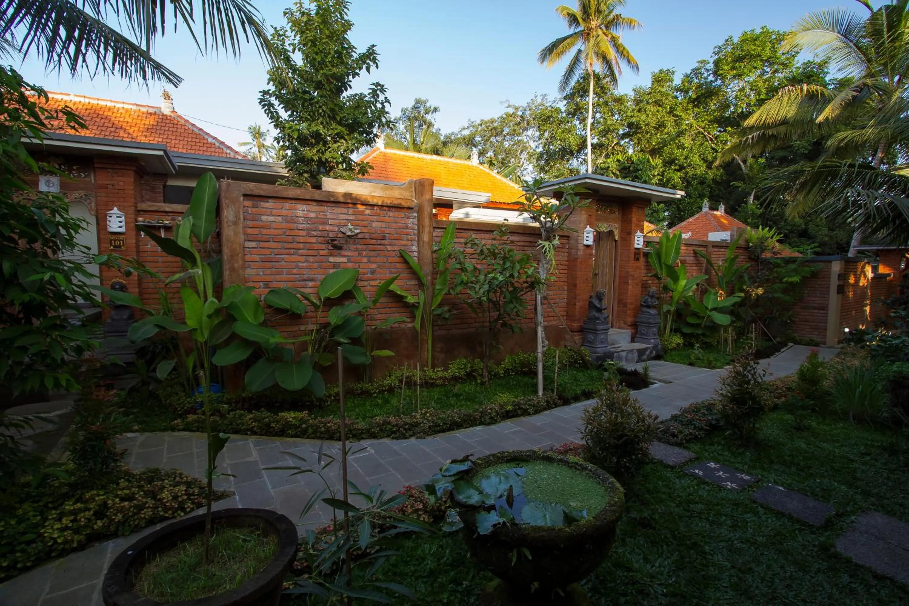 Ubud Suarga Mesari Private Pool Villa