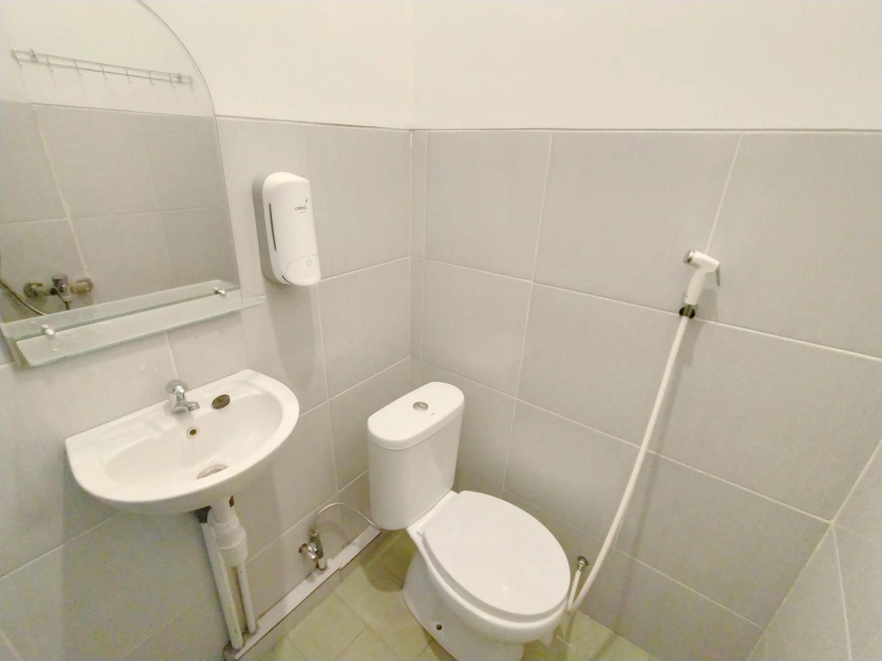 Shower in Wisma Mulia Syariah Bandar Lampung