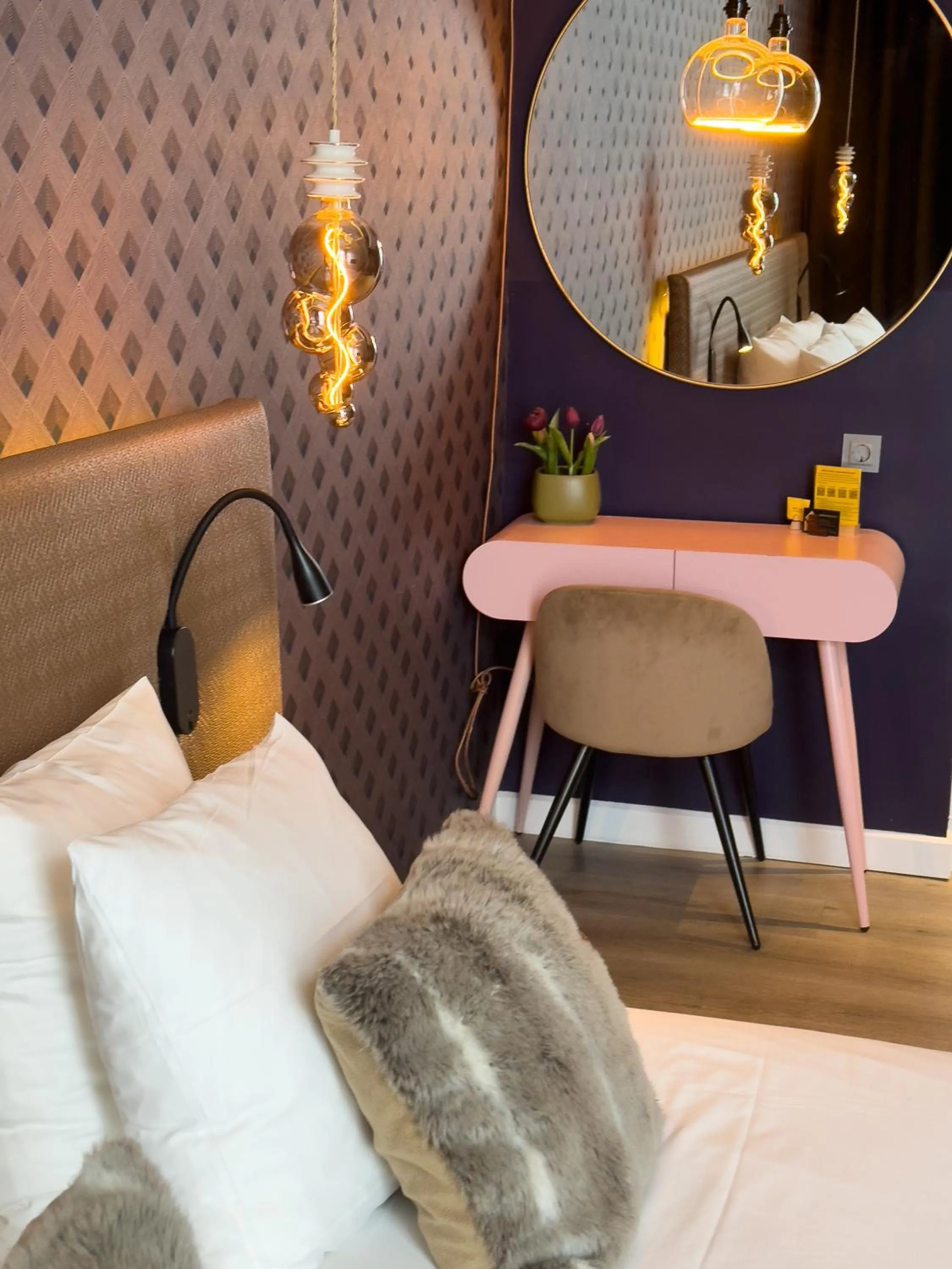 Seating area, Bed in Valerius Boutique Hotel