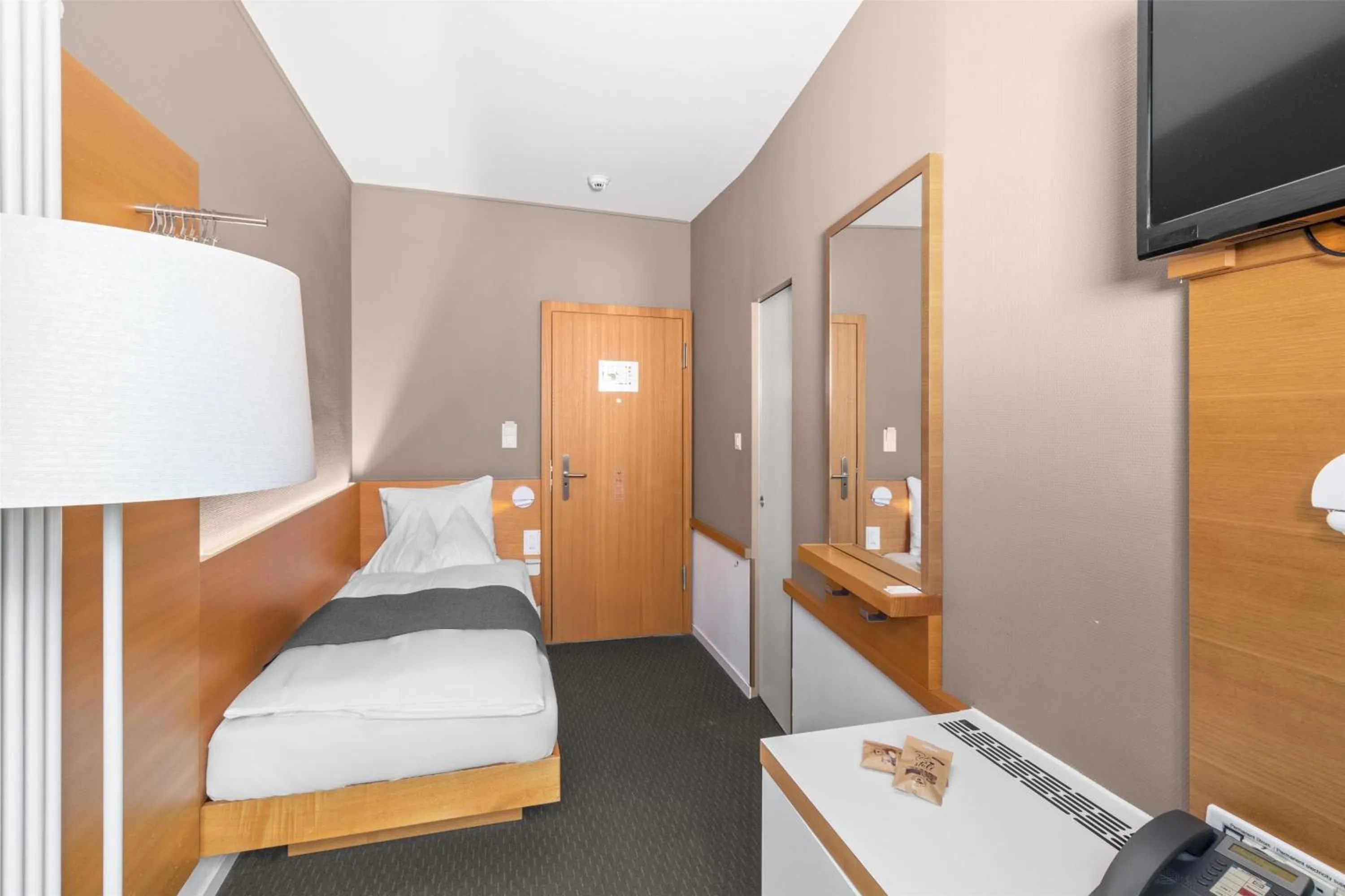 Bedroom, Bed in Best Western Plus Hotel Zürcherhof