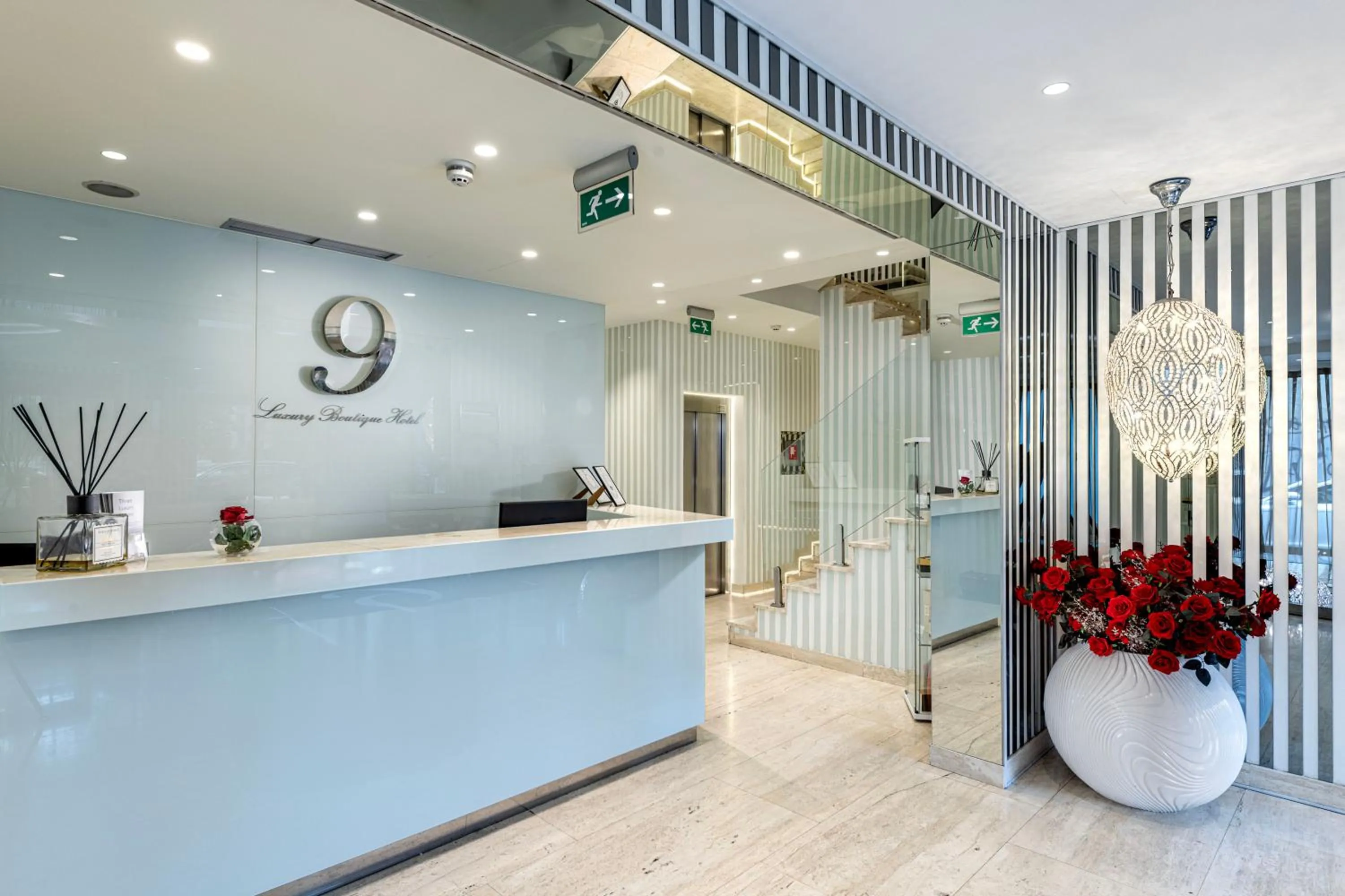 Lobby or reception in Hotel 9