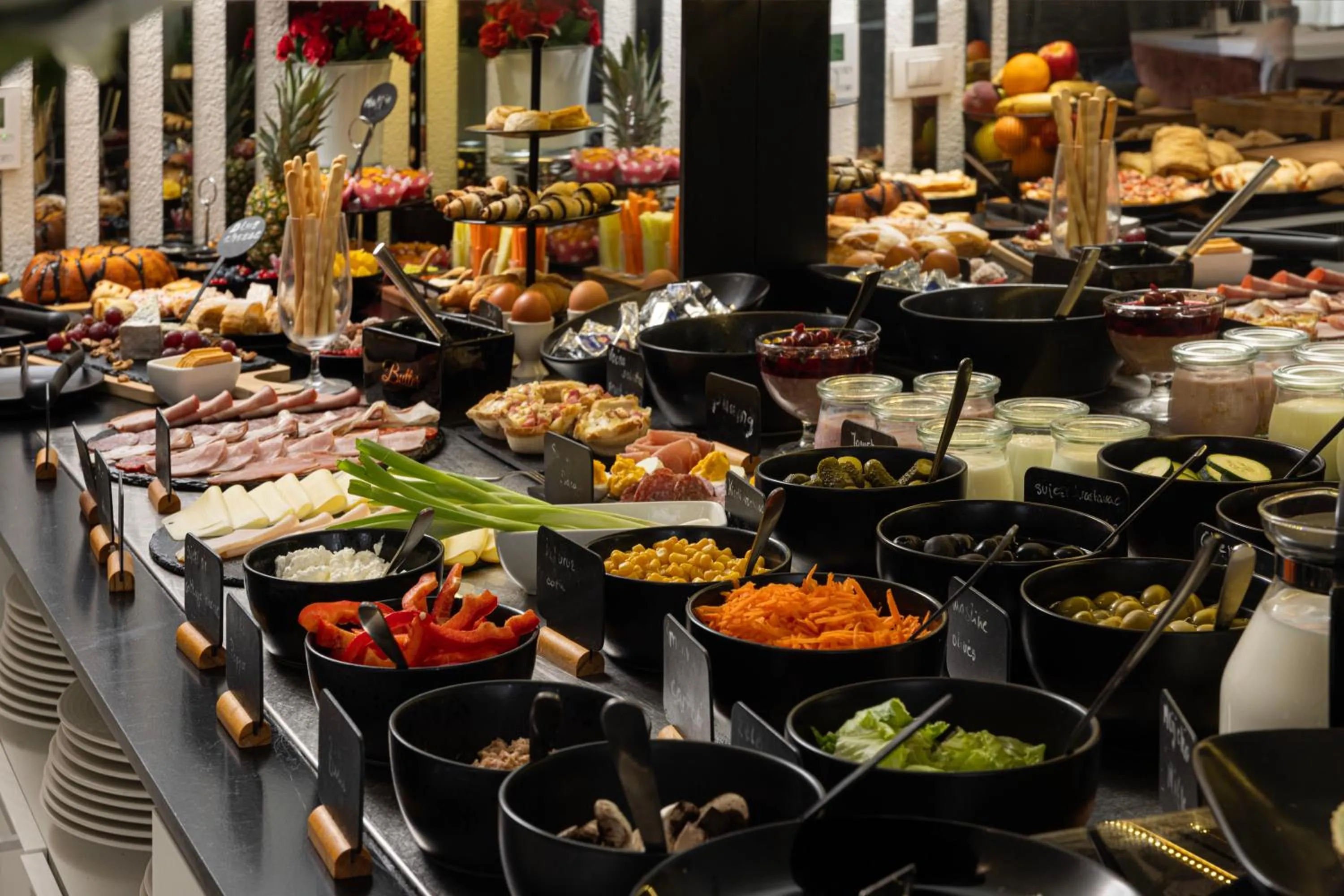 Food and drinks in Hotel 9