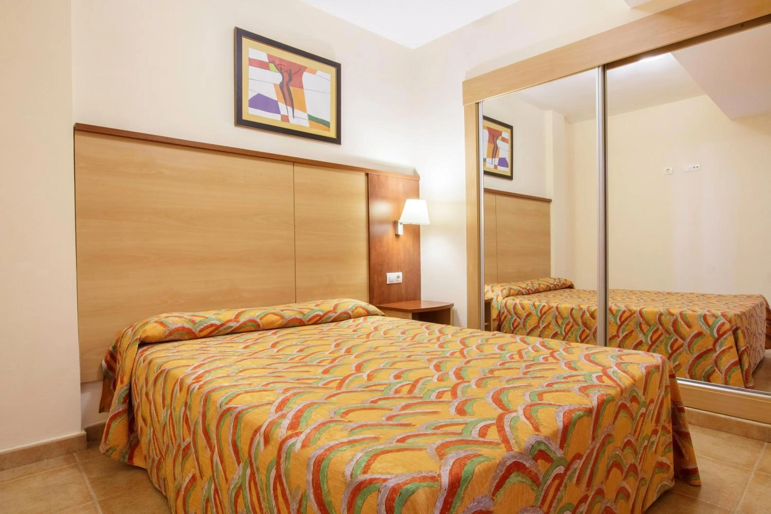 Photo of the whole room, Bed in Apartamentos Best Alcazar