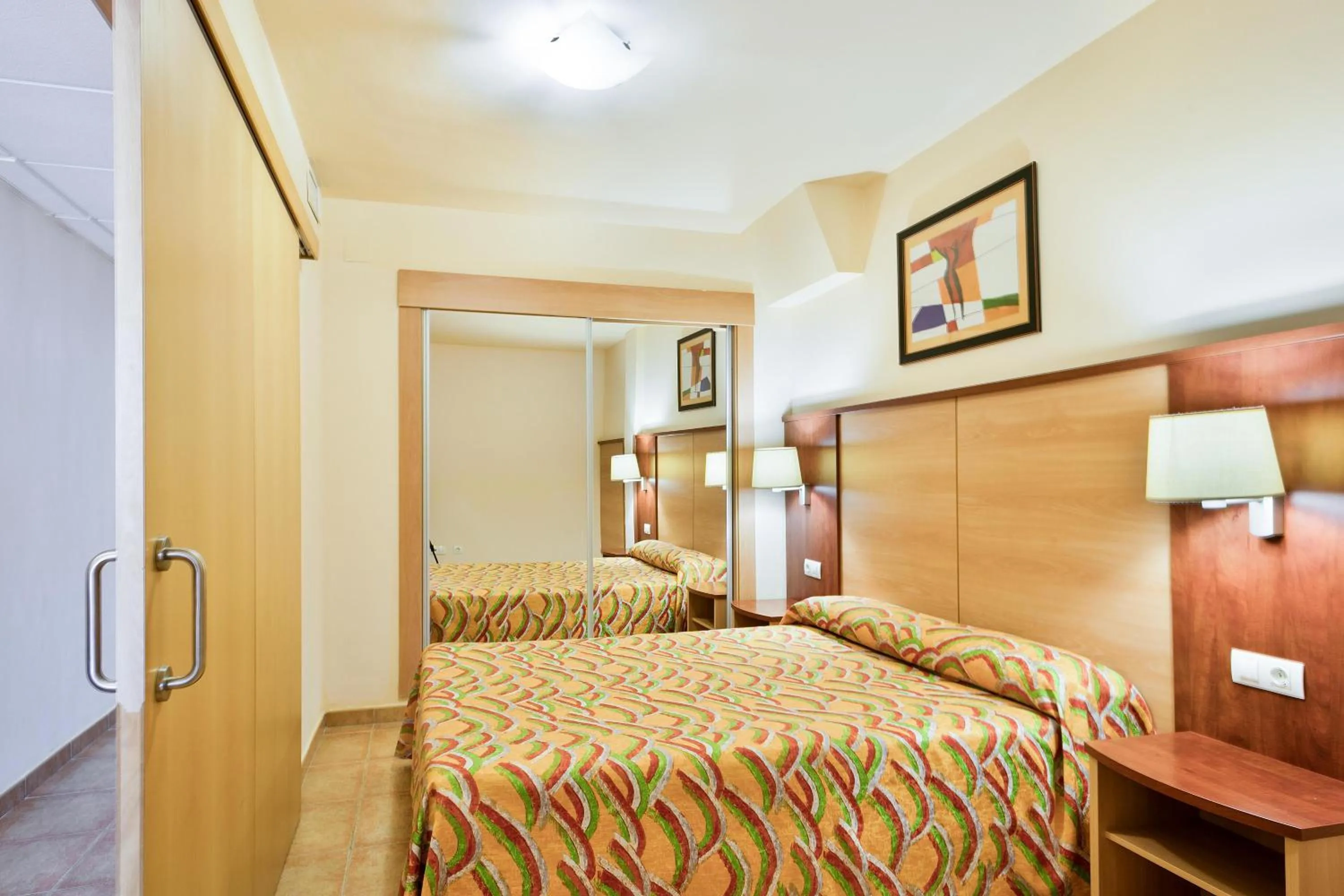 Photo of the whole room, Bed in Apartamentos Best Alcazar