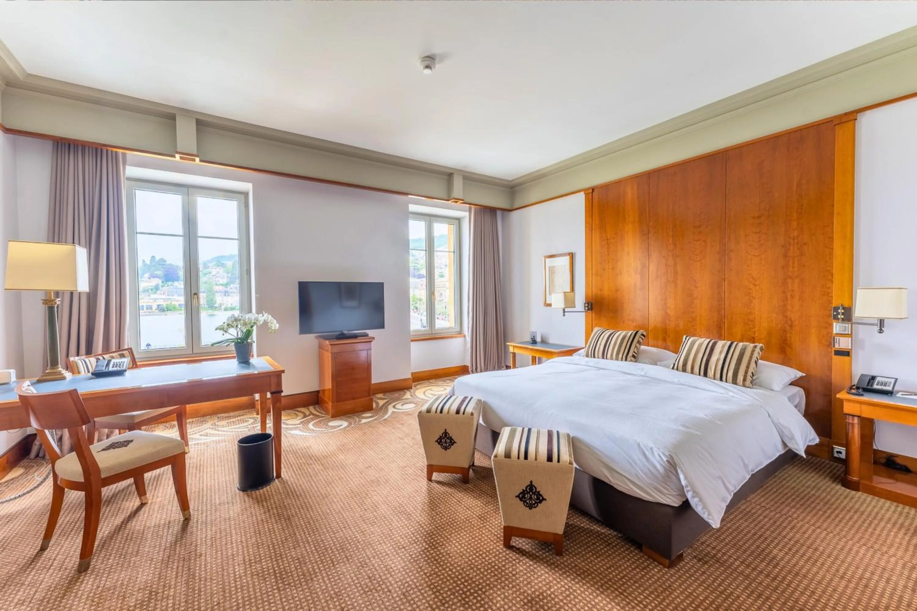 Deluxe Double Room in Beau Rivage Hotel