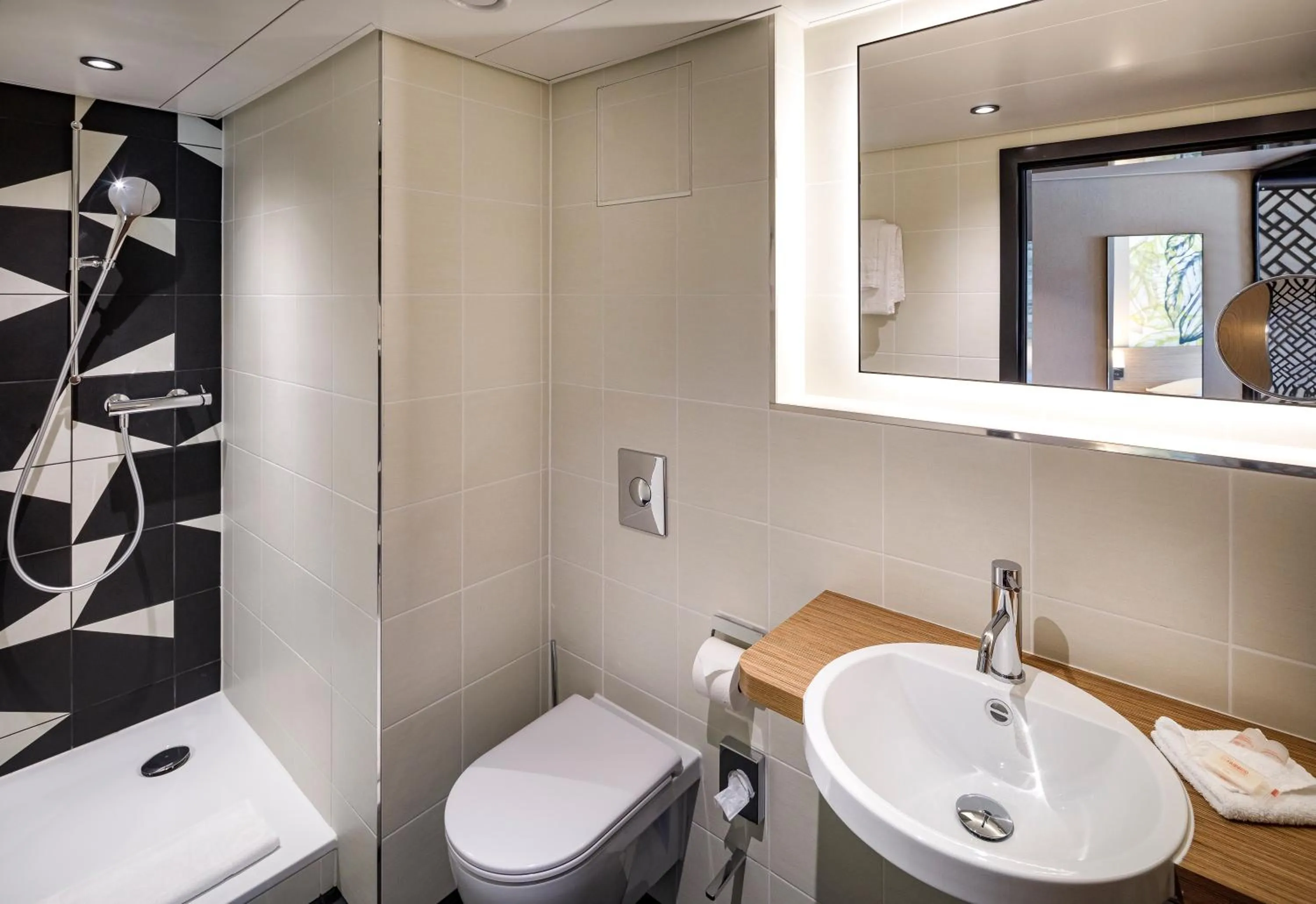 Bathroom in Swiss Chocolate by Fassbind Zurich