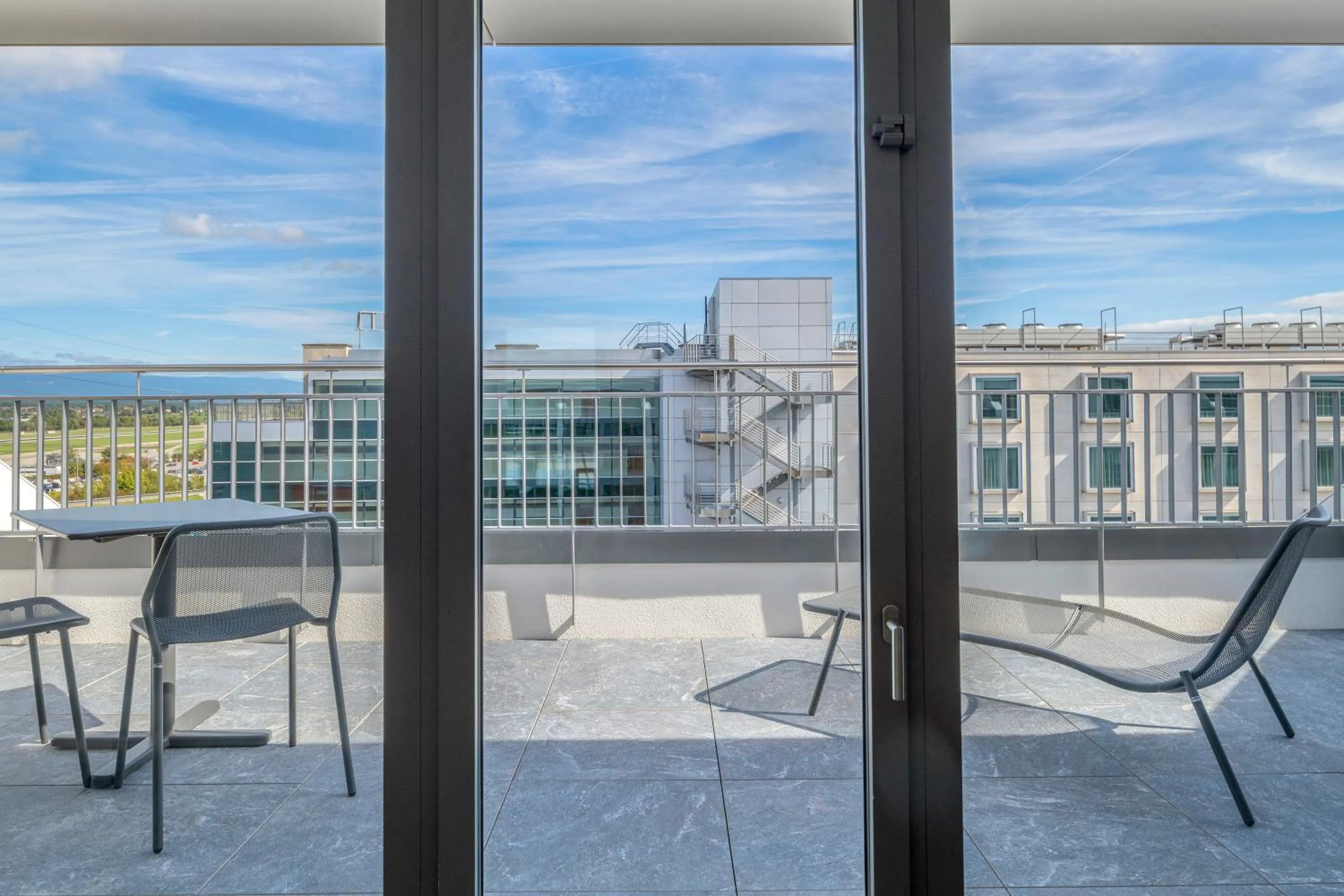 Balcony/Terrace in Hilton Geneva Hotel and Conference Centre