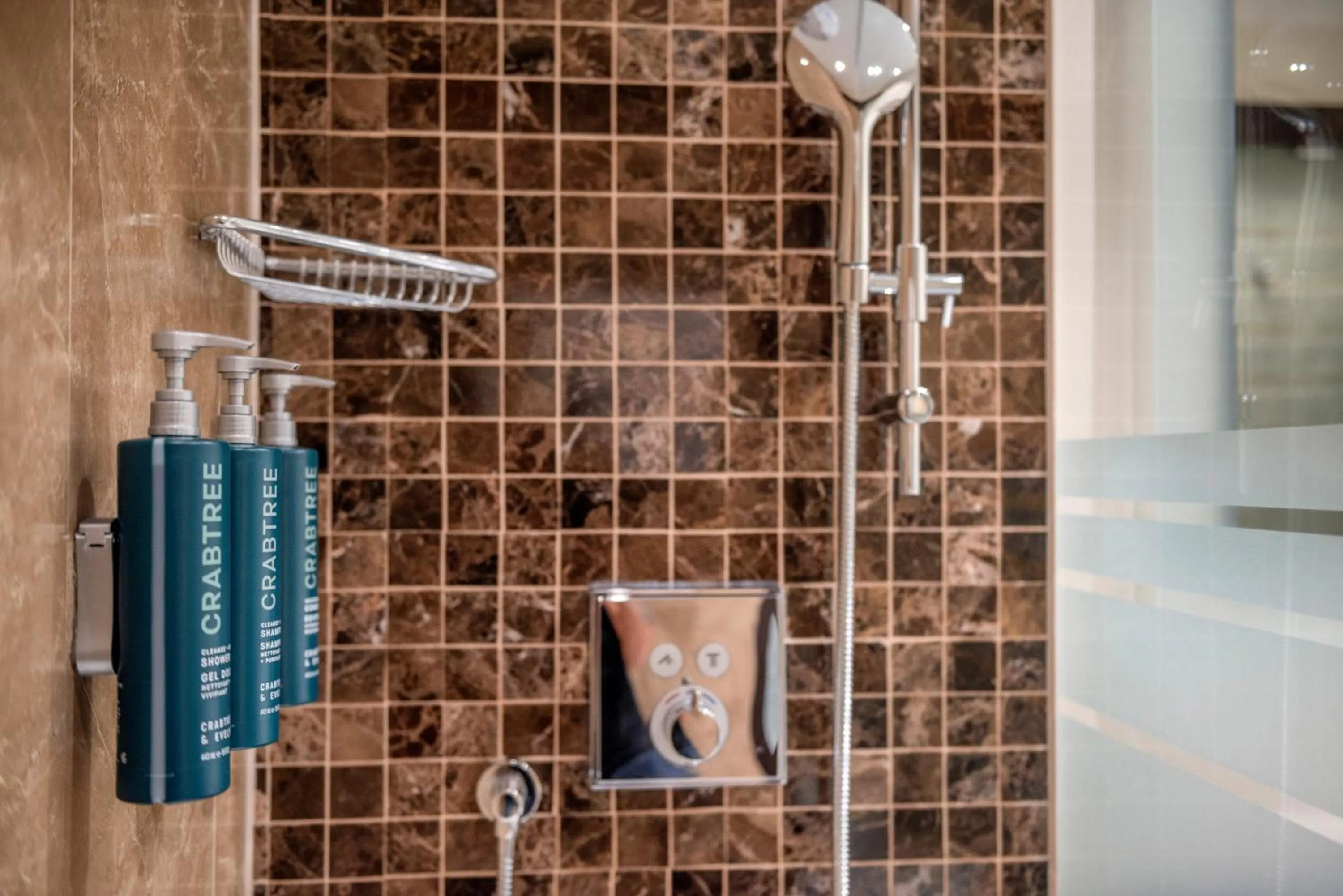 Bathroom in Hilton Geneva Hotel and Conference Centre