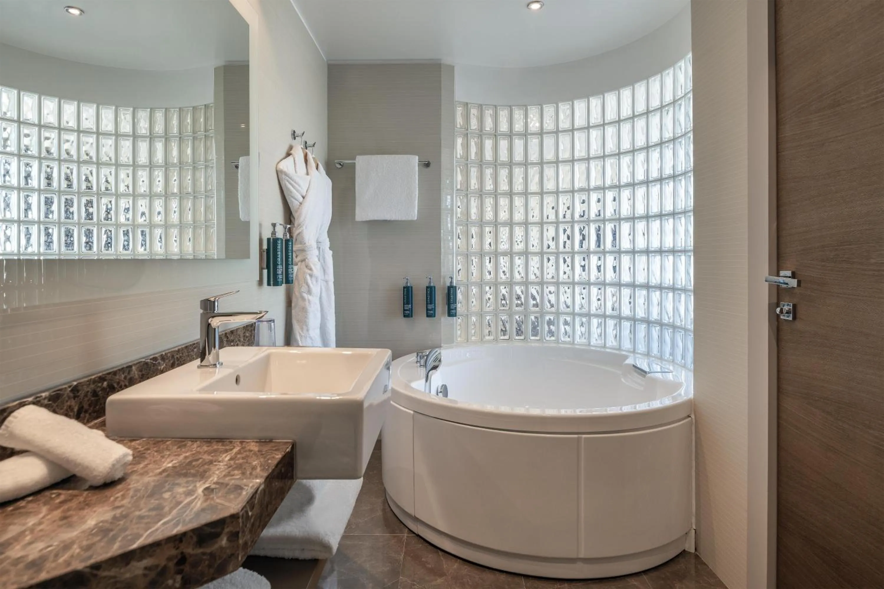 Bedroom in Hilton Geneva Hotel and Conference Centre