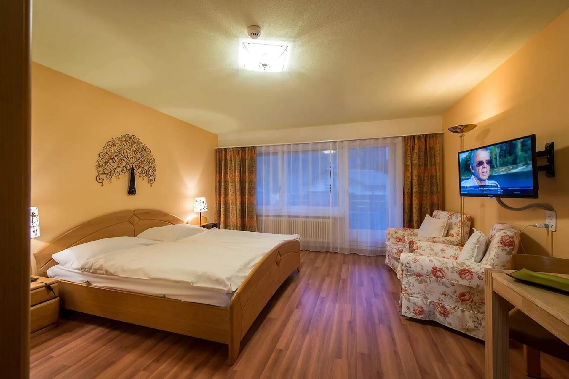 Photo of the whole room, Bed in Badehotel Salina Maris – Wellness & Vintage