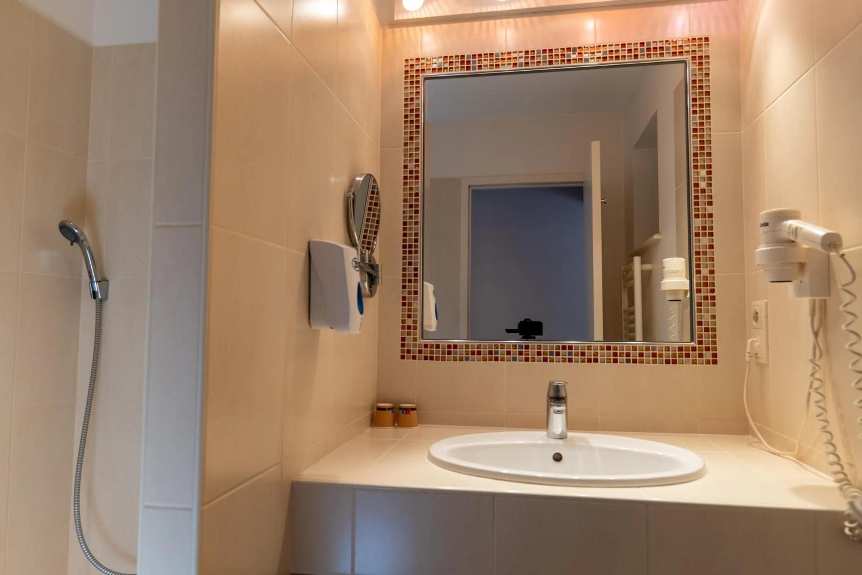 Bathroom in Hotel Village Motel