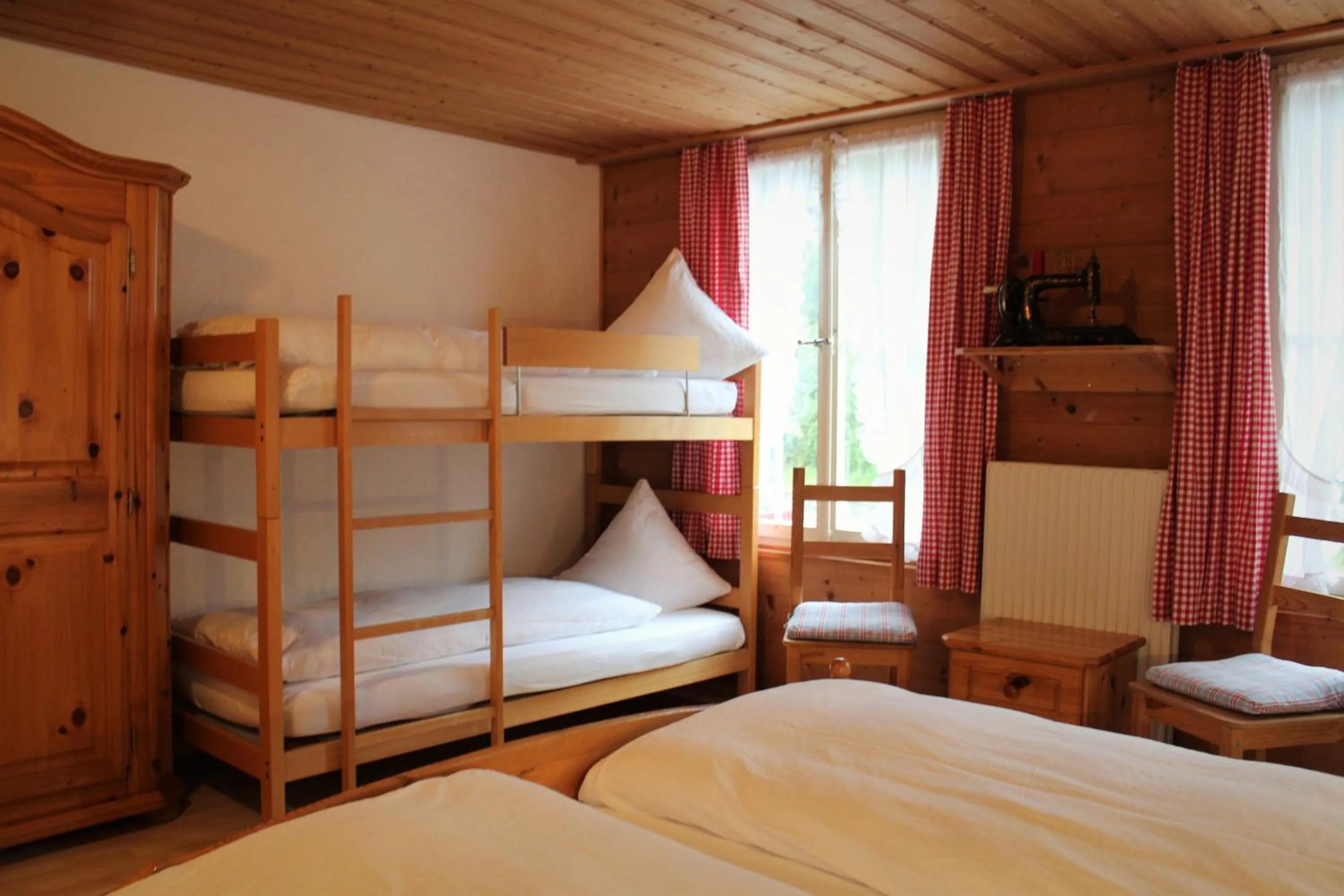 Photo of the whole room, Bed in Gasthof Schoenegg B&B