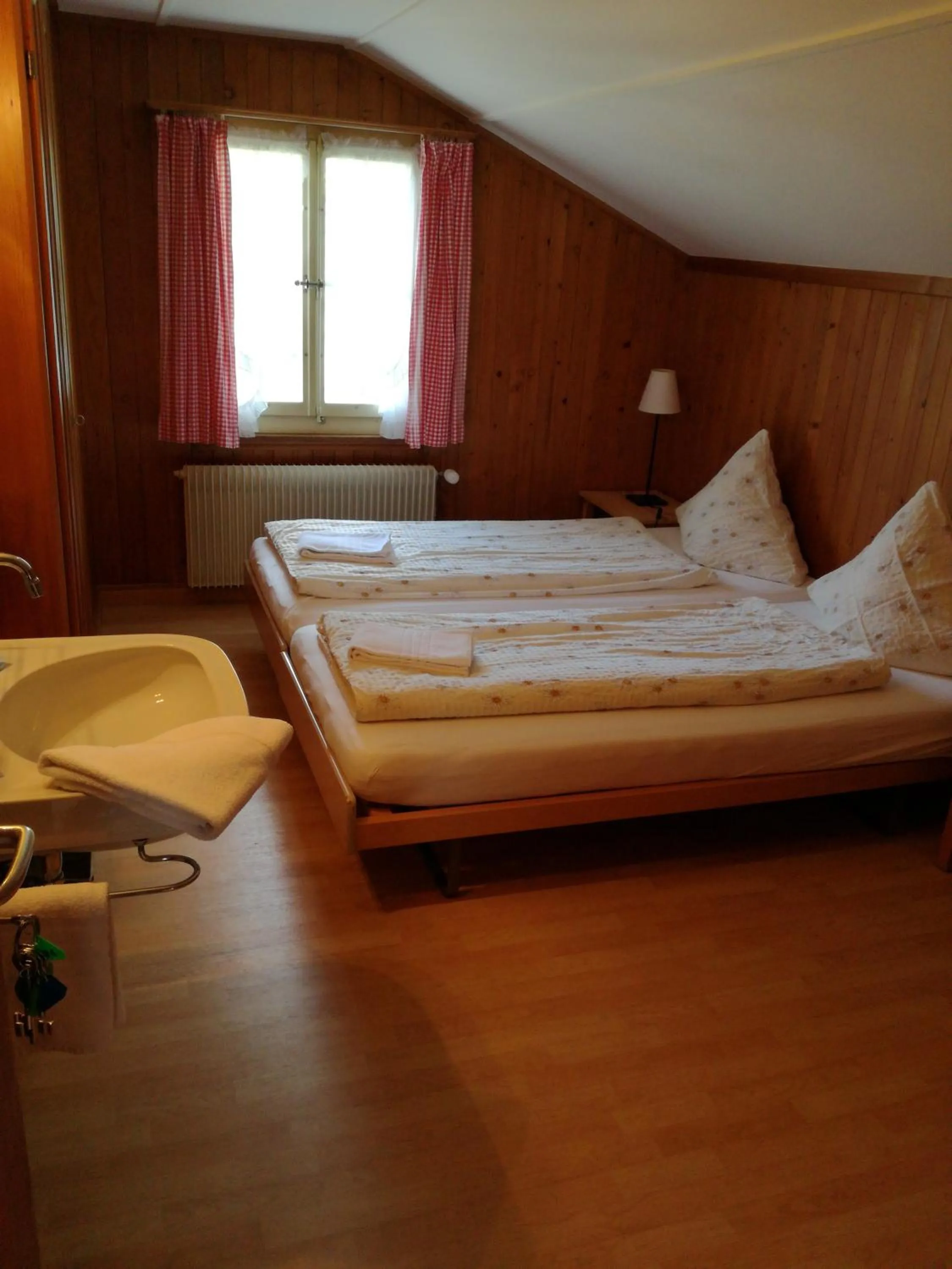 Photo of the whole room, Bed in Gasthof Schoenegg B&B
