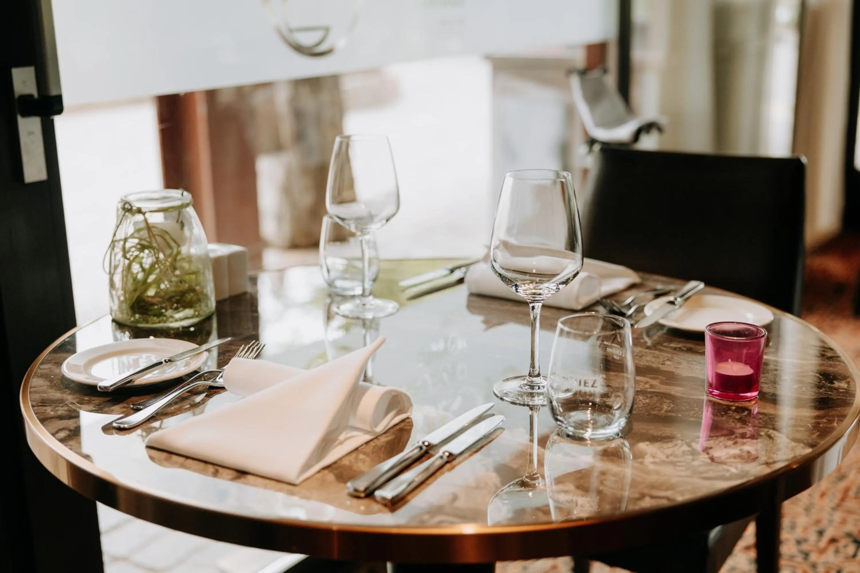 Restaurant/places to eat in Ramada by Wyndham Baden Hotel du Parc