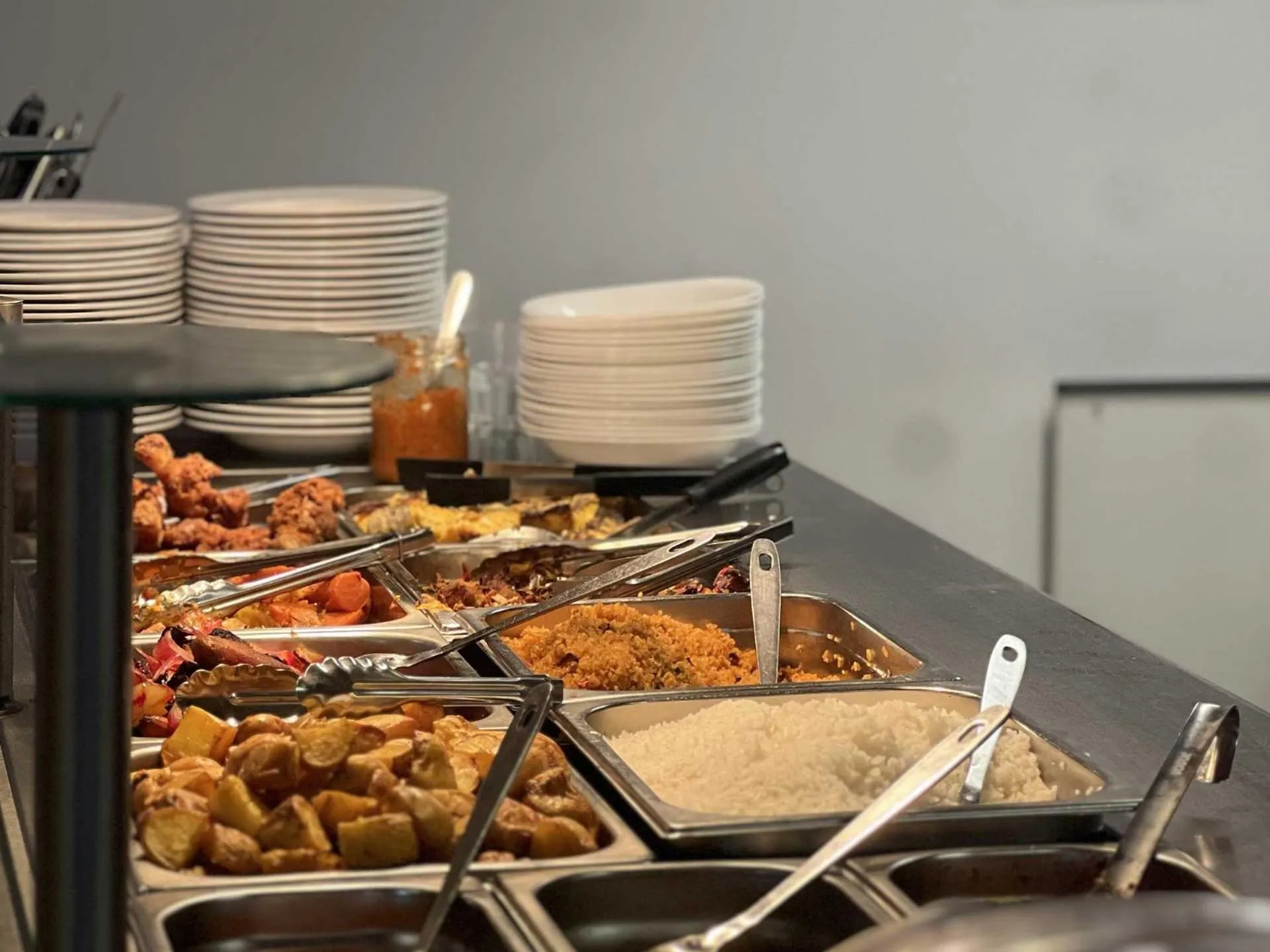 Restaurant/places to eat in Auberge de Jeunesse HI Paris Yves Robert