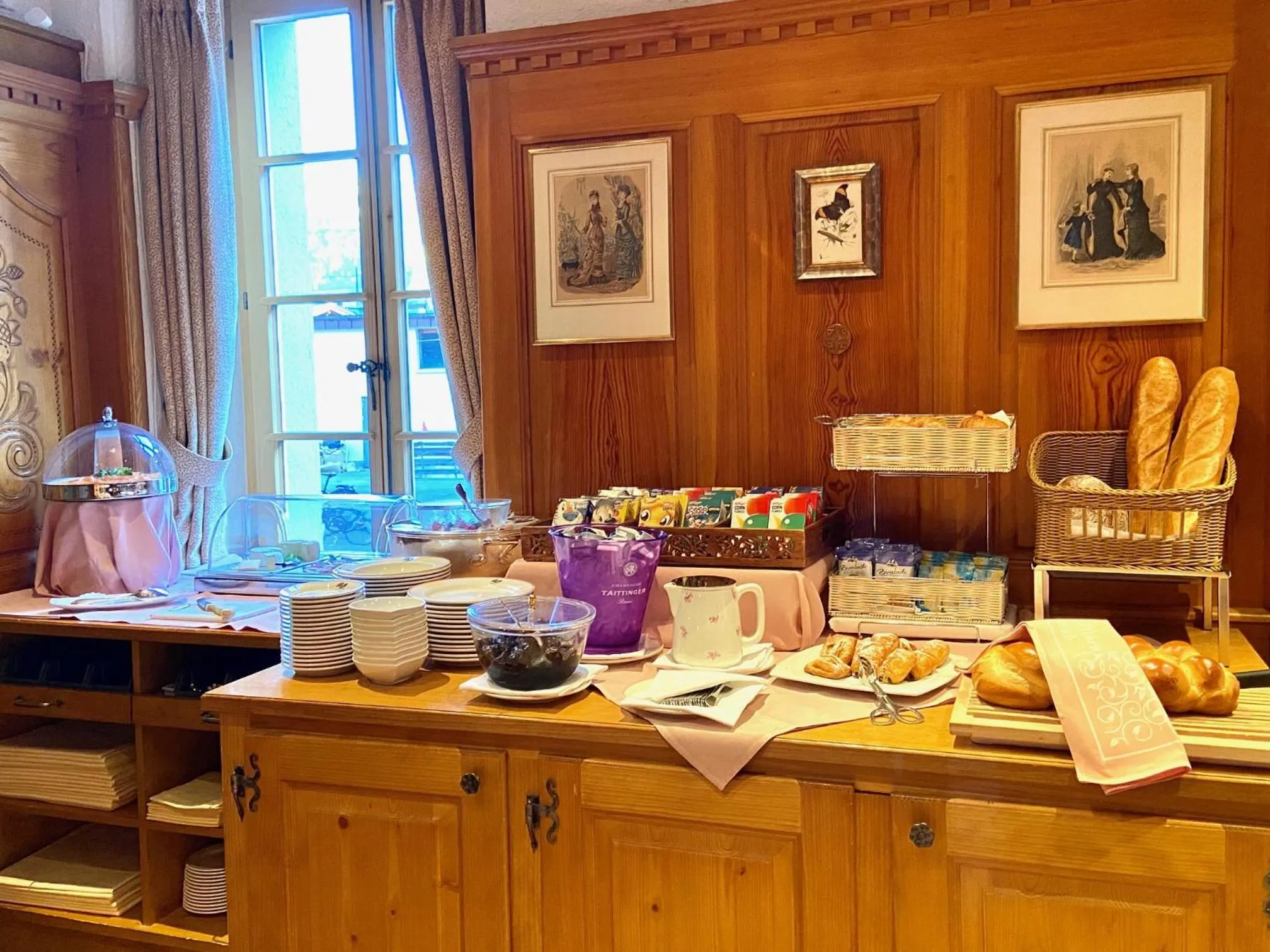 Buffet breakfast in Hotel Olden