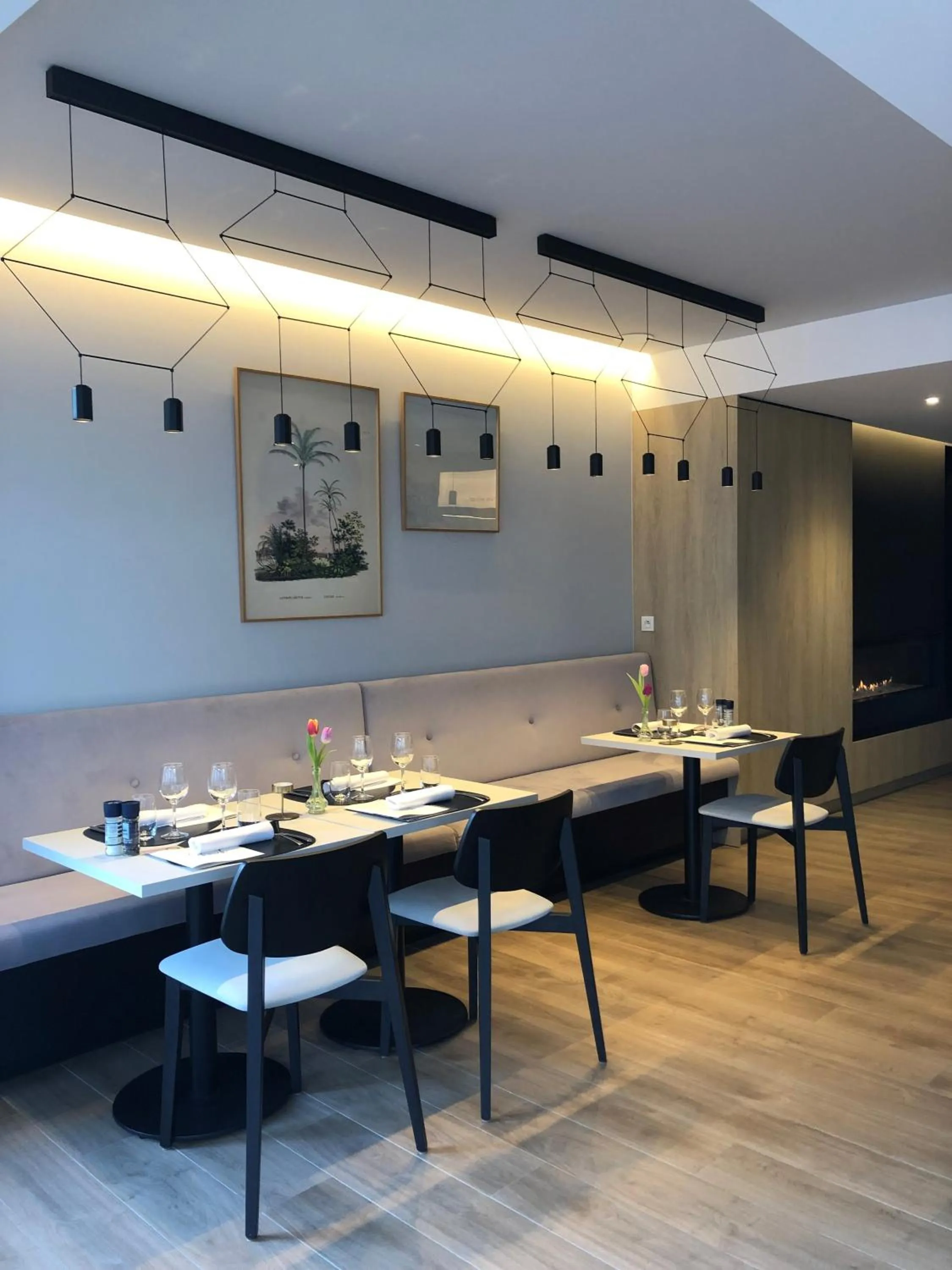 Restaurant/places to eat in HOTEL LEHOUCK