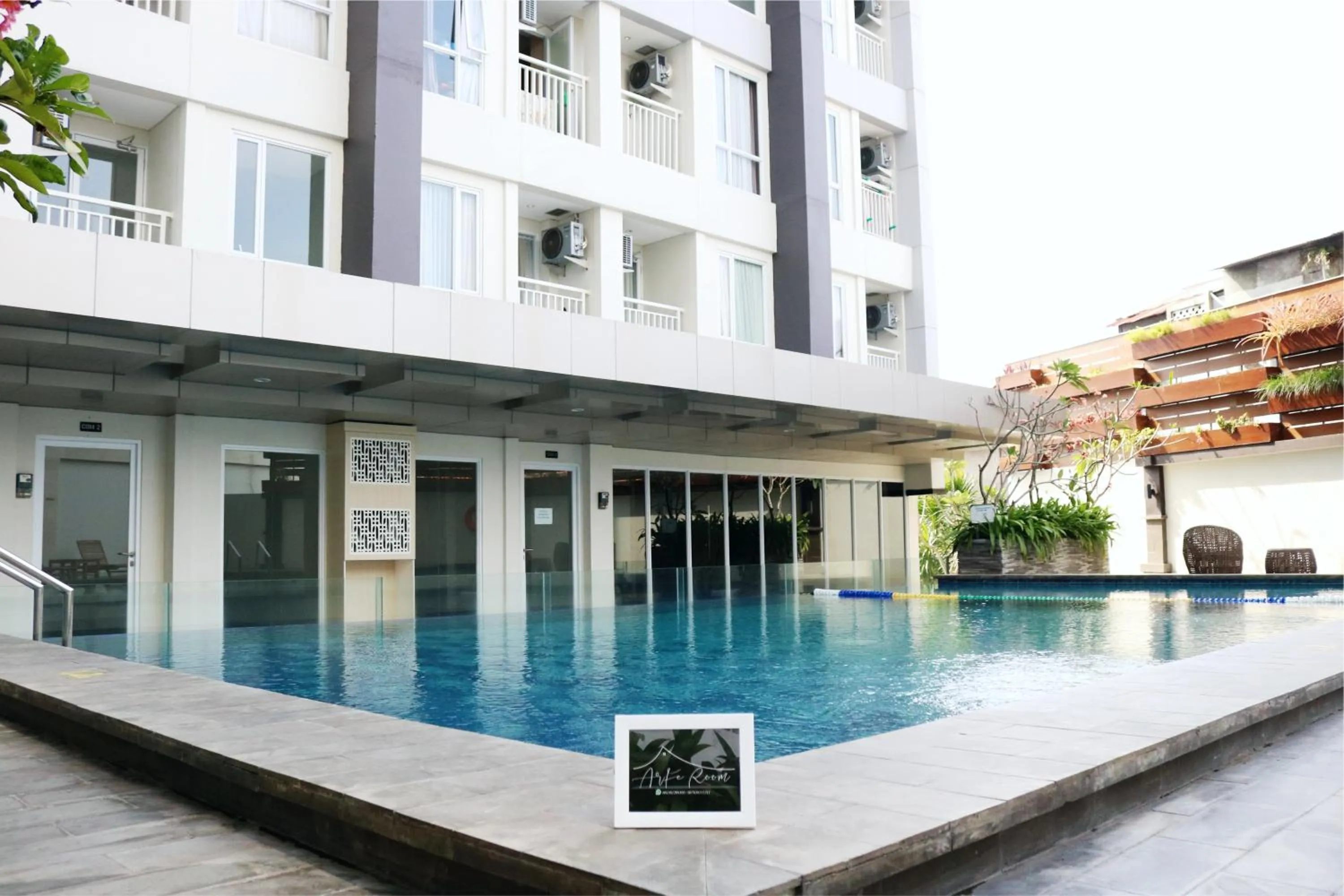Swimming pool in Apartemen Taman Melati Yogyakarta by ArFe Room