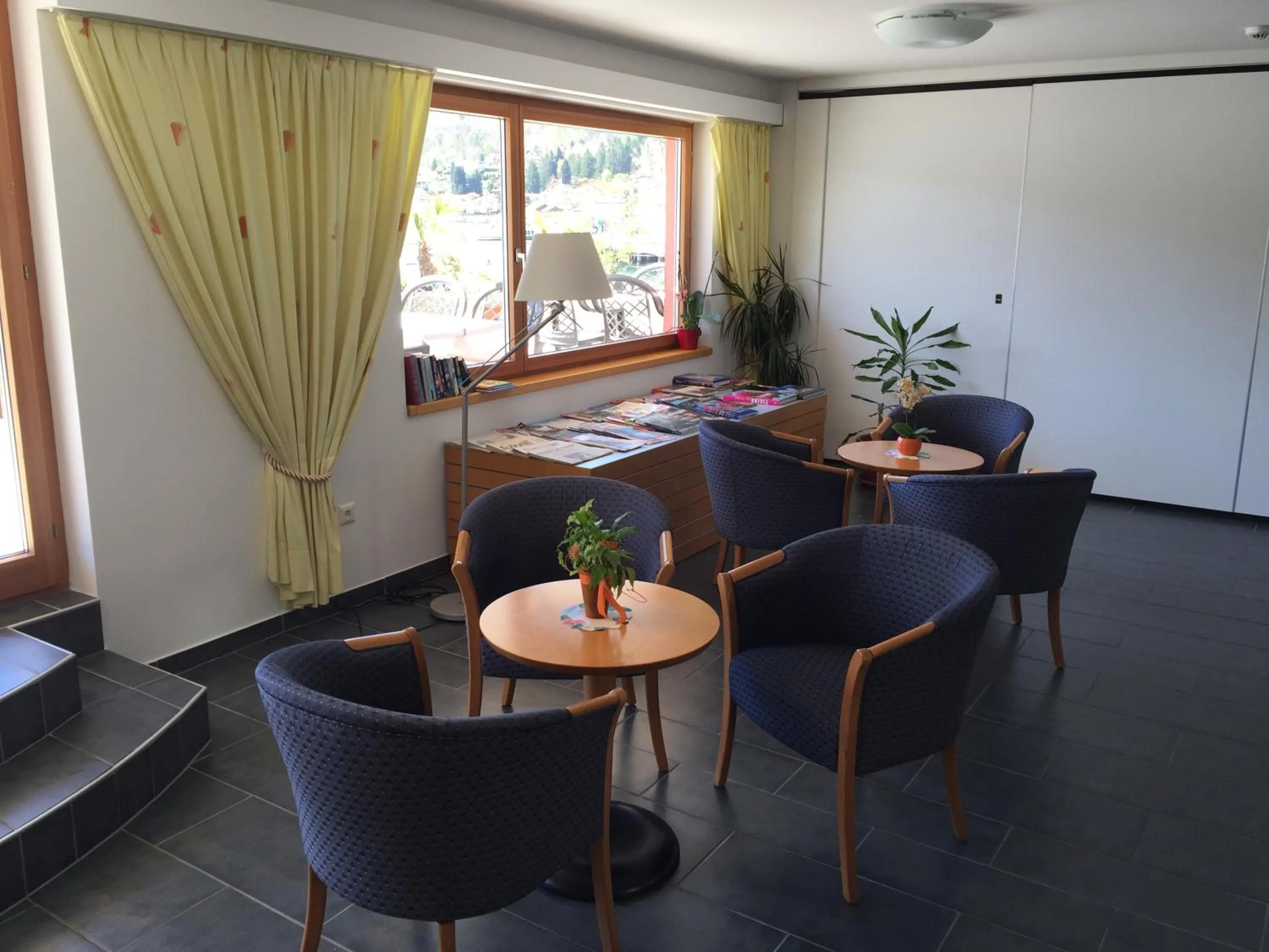 Day in Tresa Bay Hotel