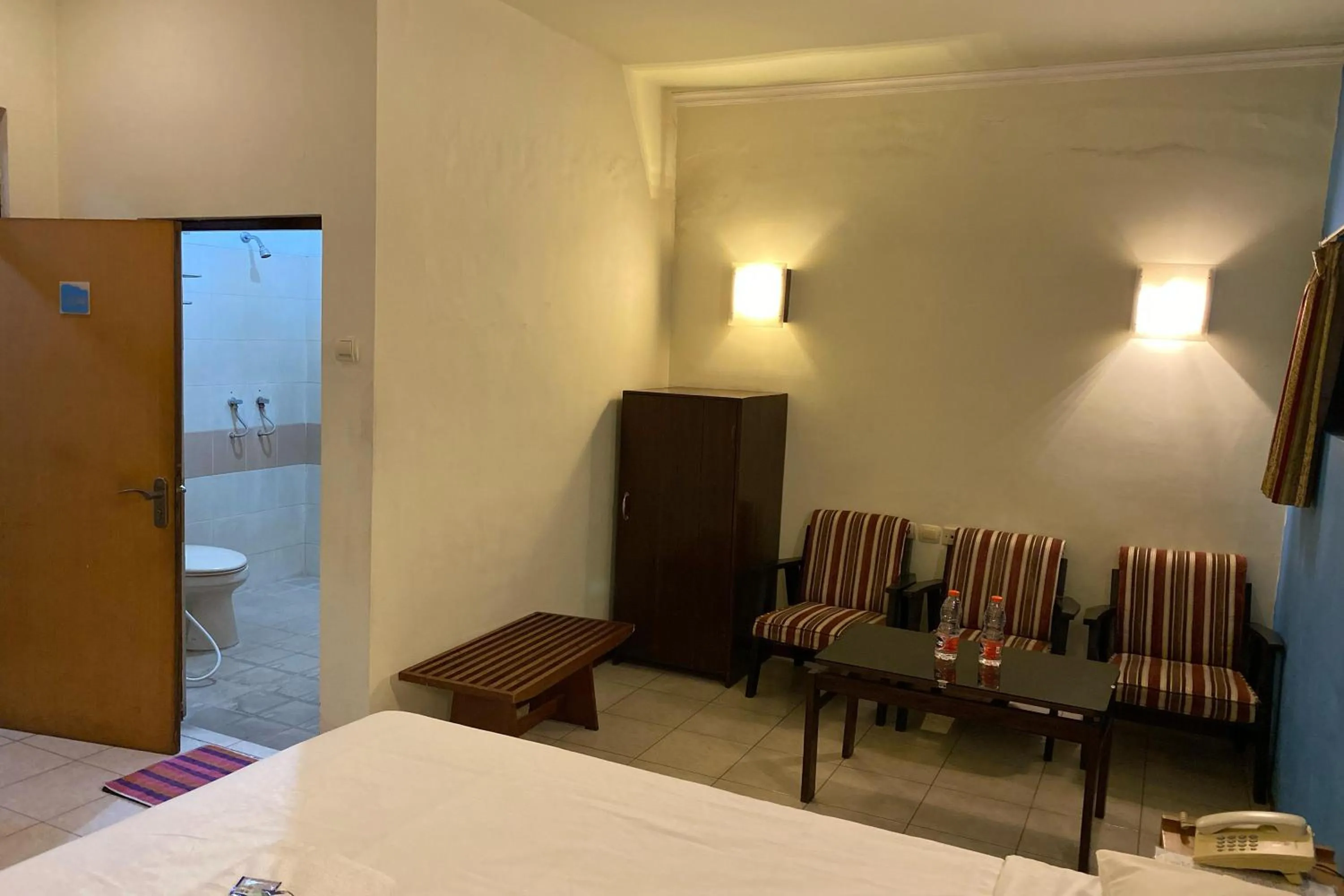 Photo of the whole room in Hotel Lestari