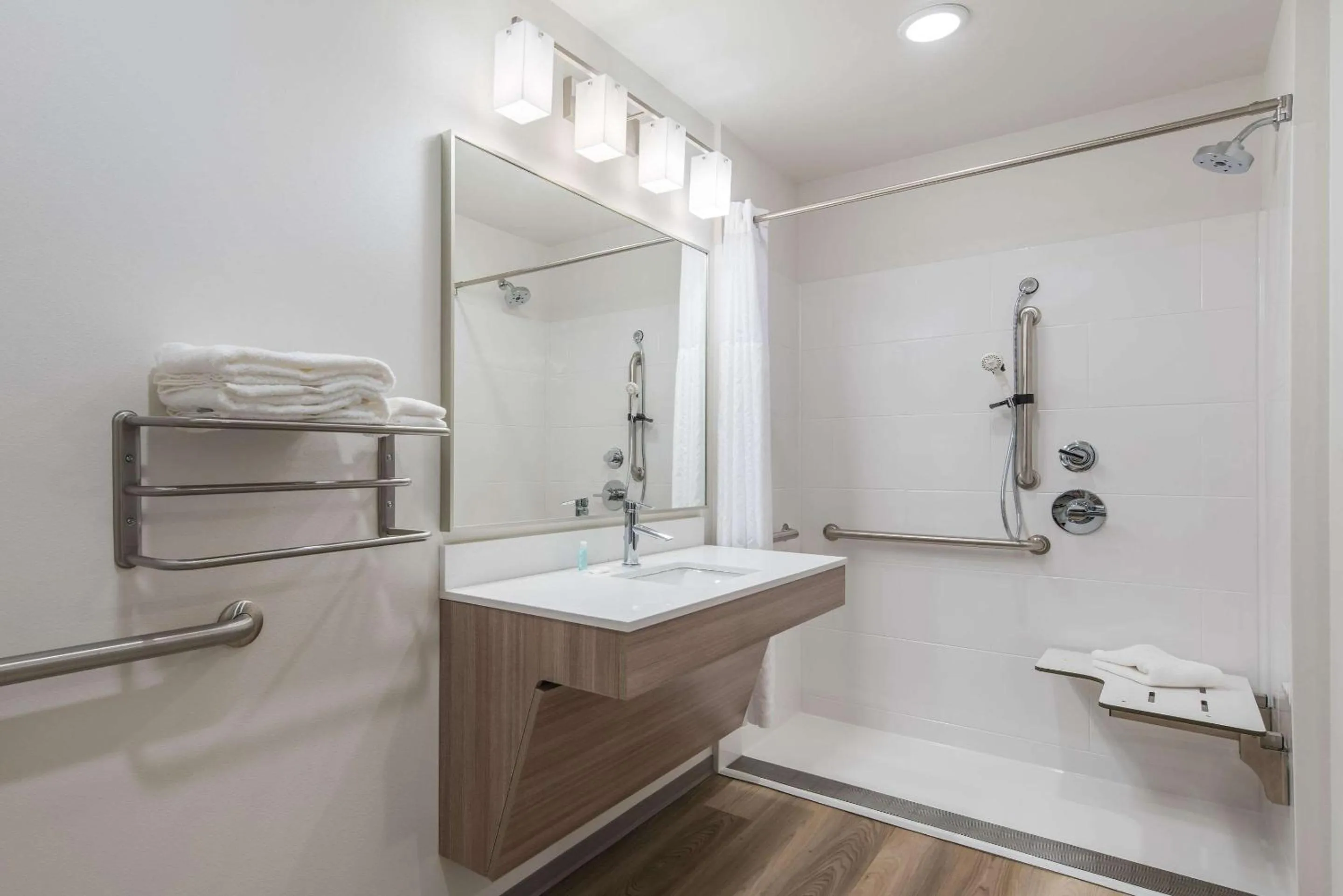 Bathroom in WoodSpring Suites Tri-Cities Richland