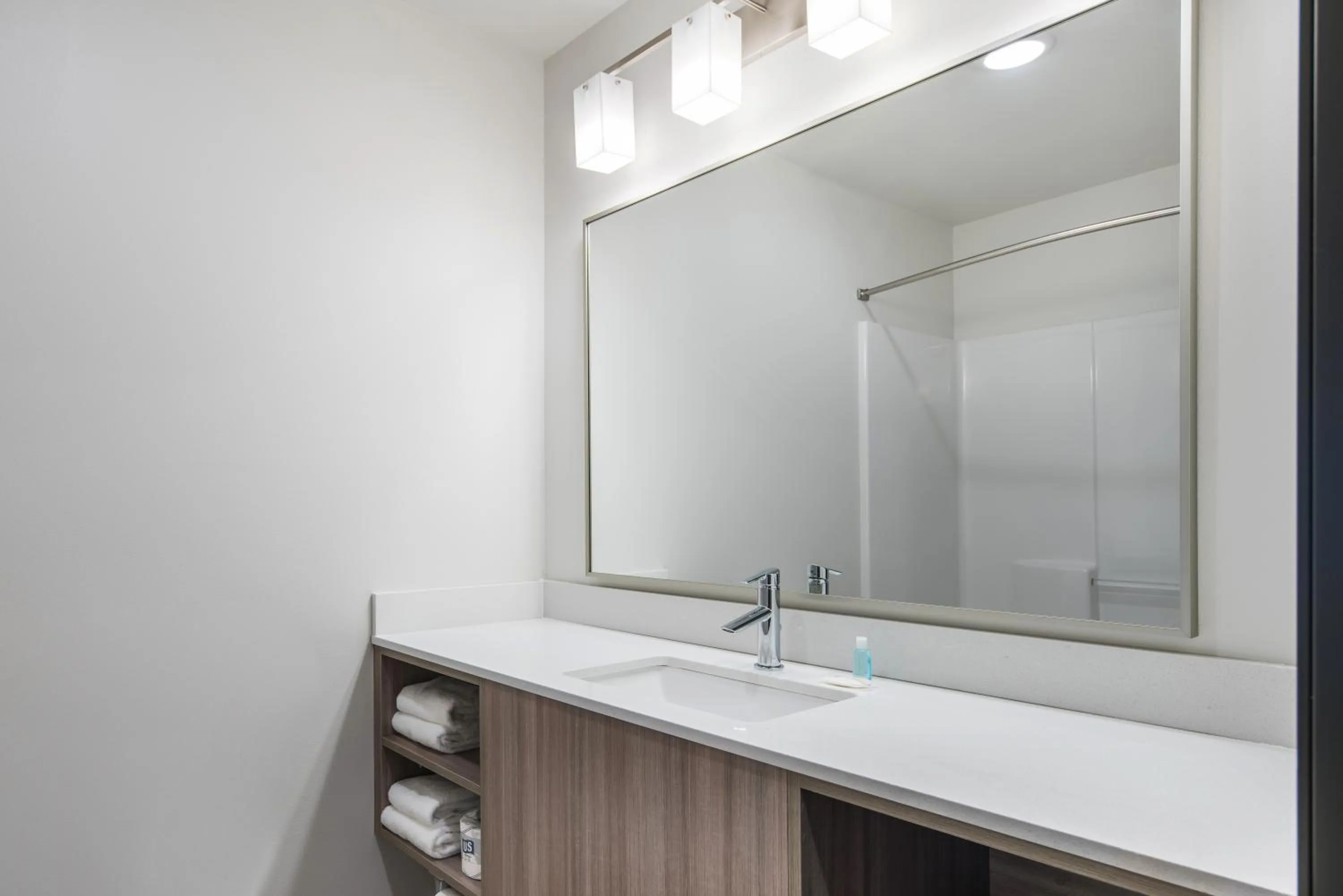 Bathroom in WoodSpring Suites Tri-Cities Richland