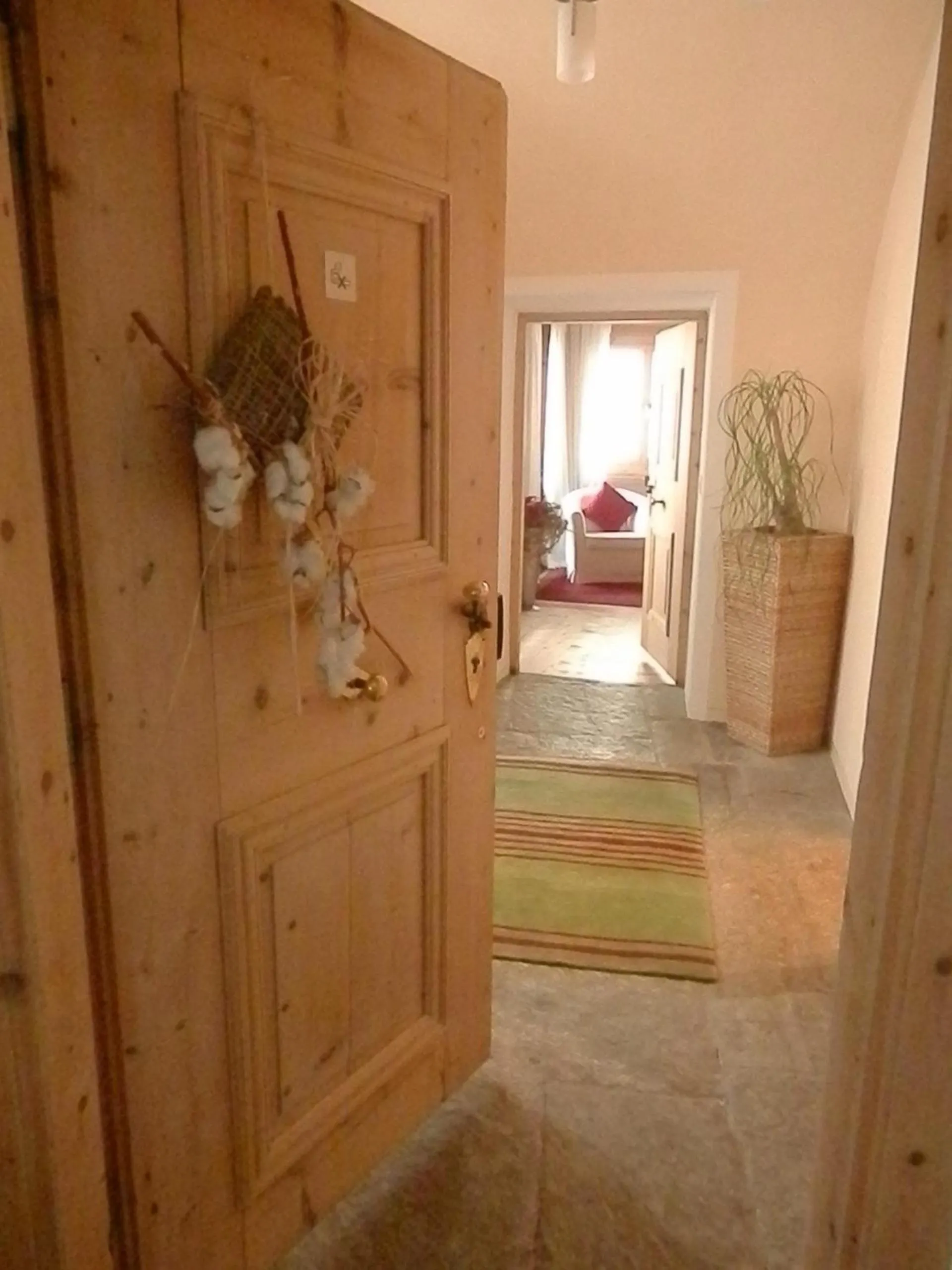 Decorative detail in Palazzo Mysanus Samedan