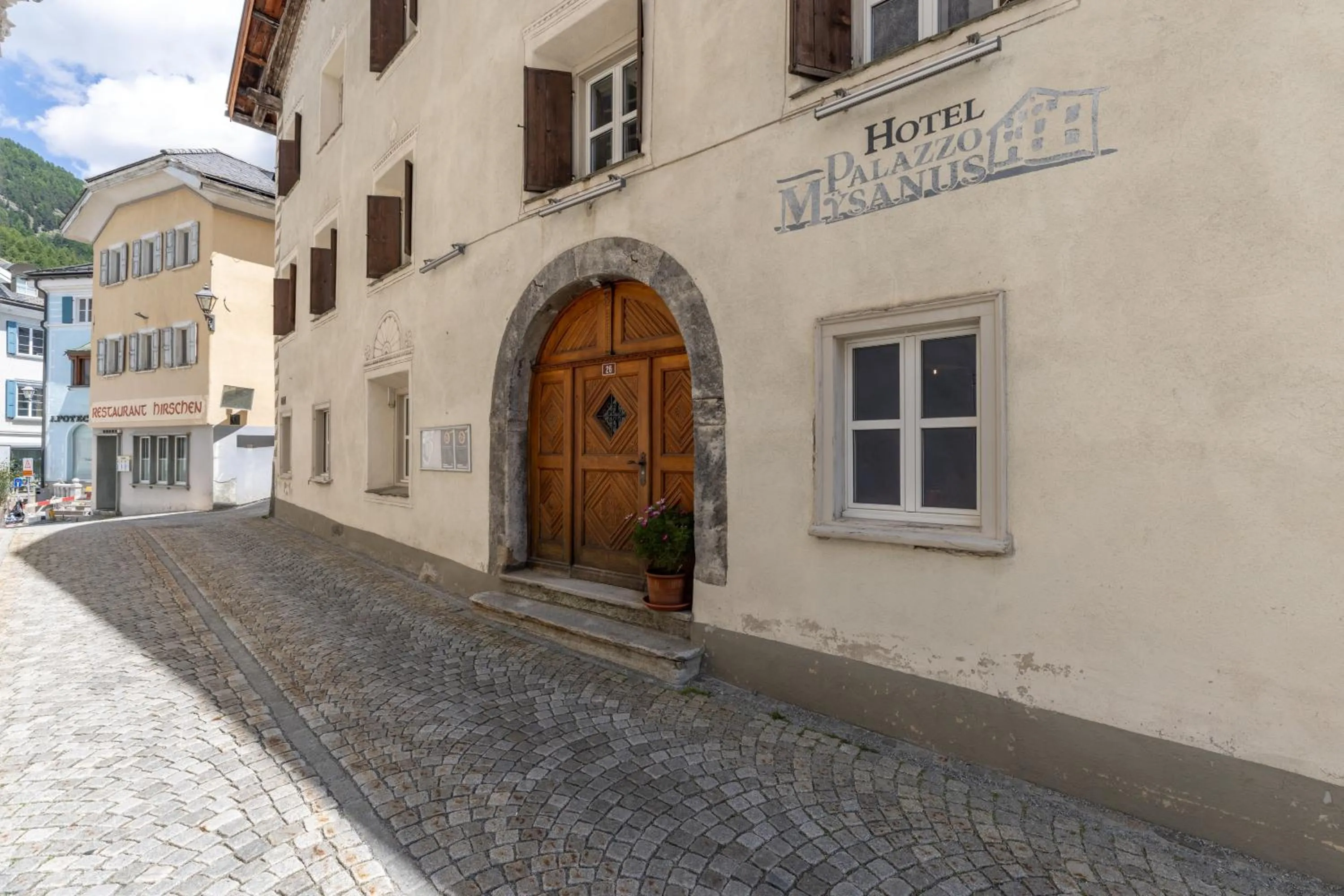 Property building in Palazzo Mysanus Samedan