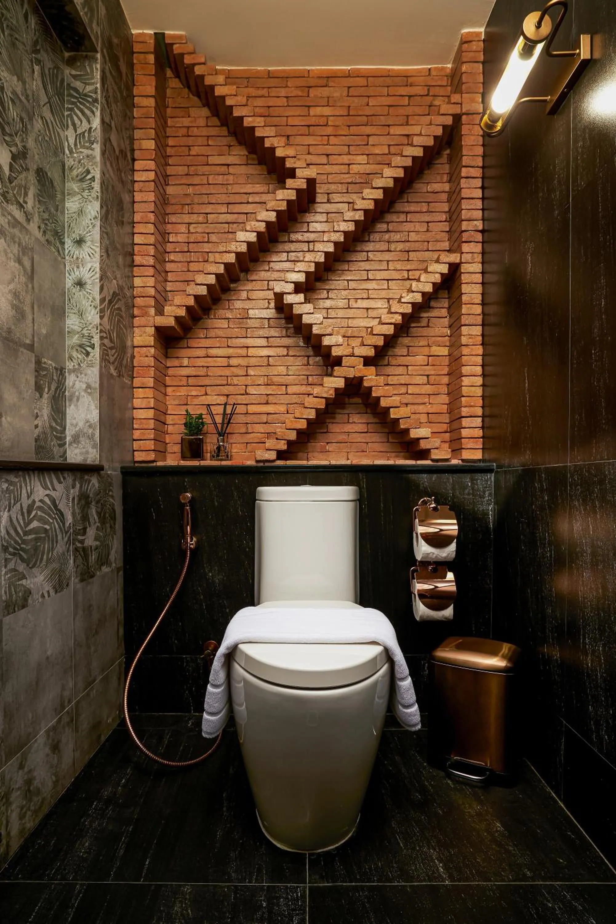 Toilet in THE MOMENT CHIANGMAI - Seasonal Design Boutique