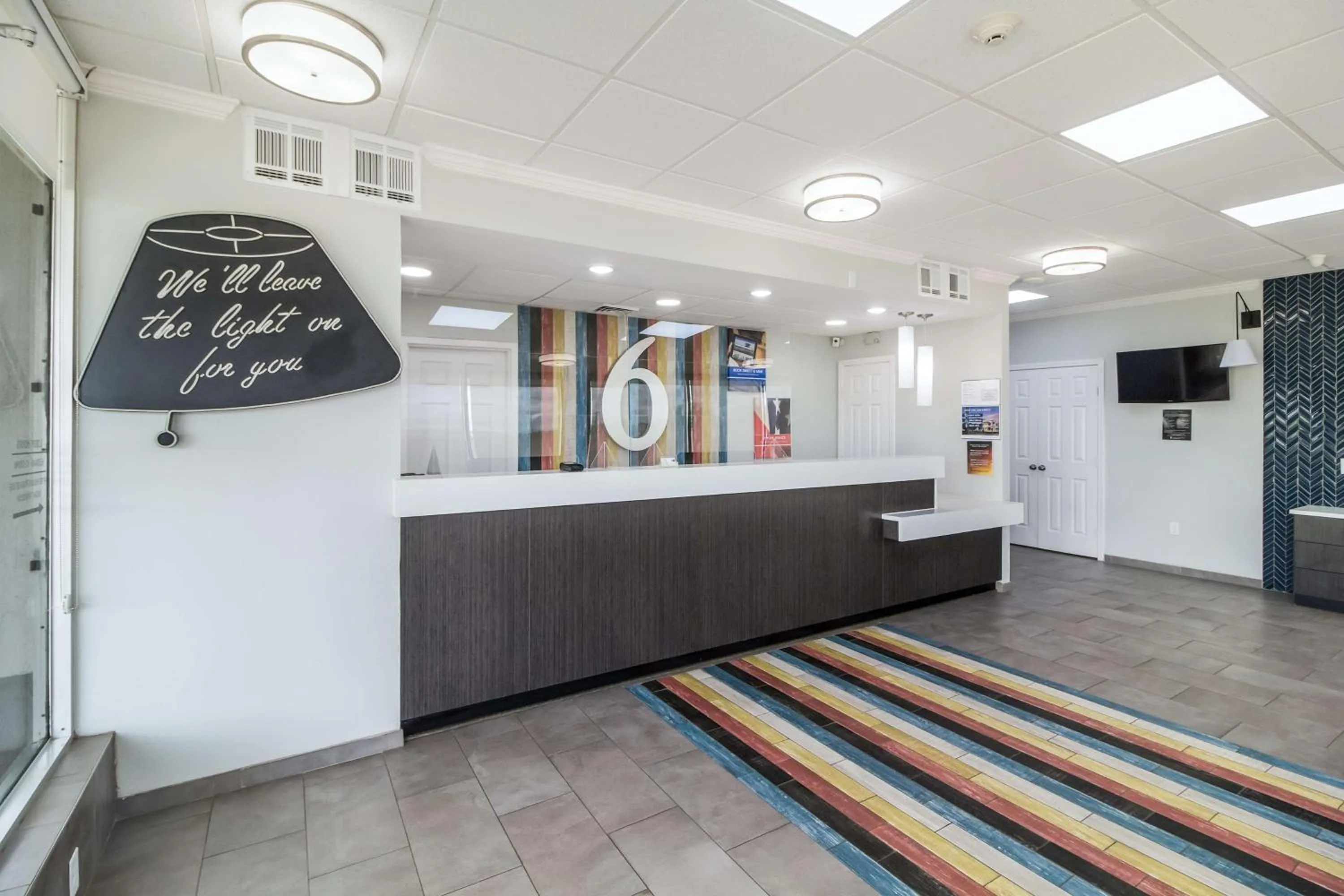 Lobby or reception in Motel 6 Groves, Tx