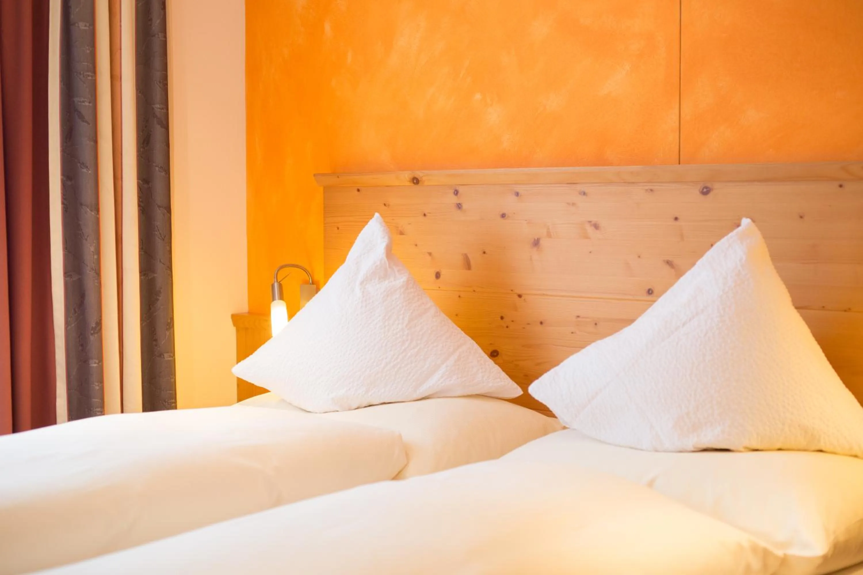 Decorative detail, Bed in Hotel Edelweiss Superior