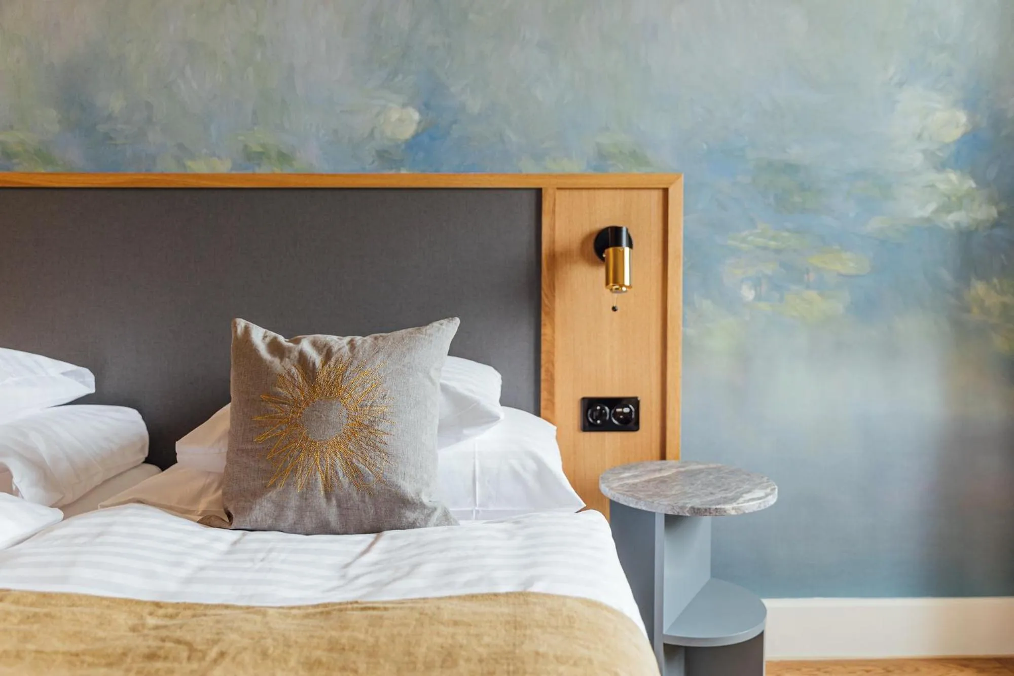 Photo of the whole room, Bed in Boutiquehotel Sonne Küsnacht - Zürich