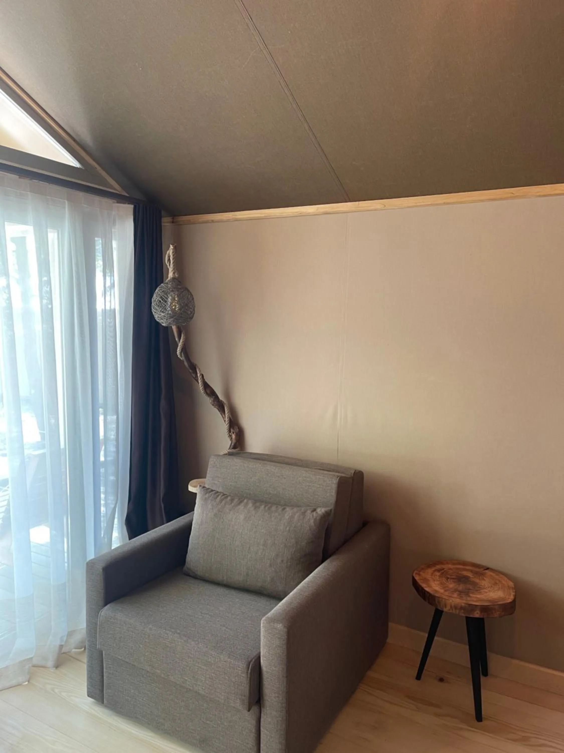 Massage in LONGOSPHERE GLAMPING