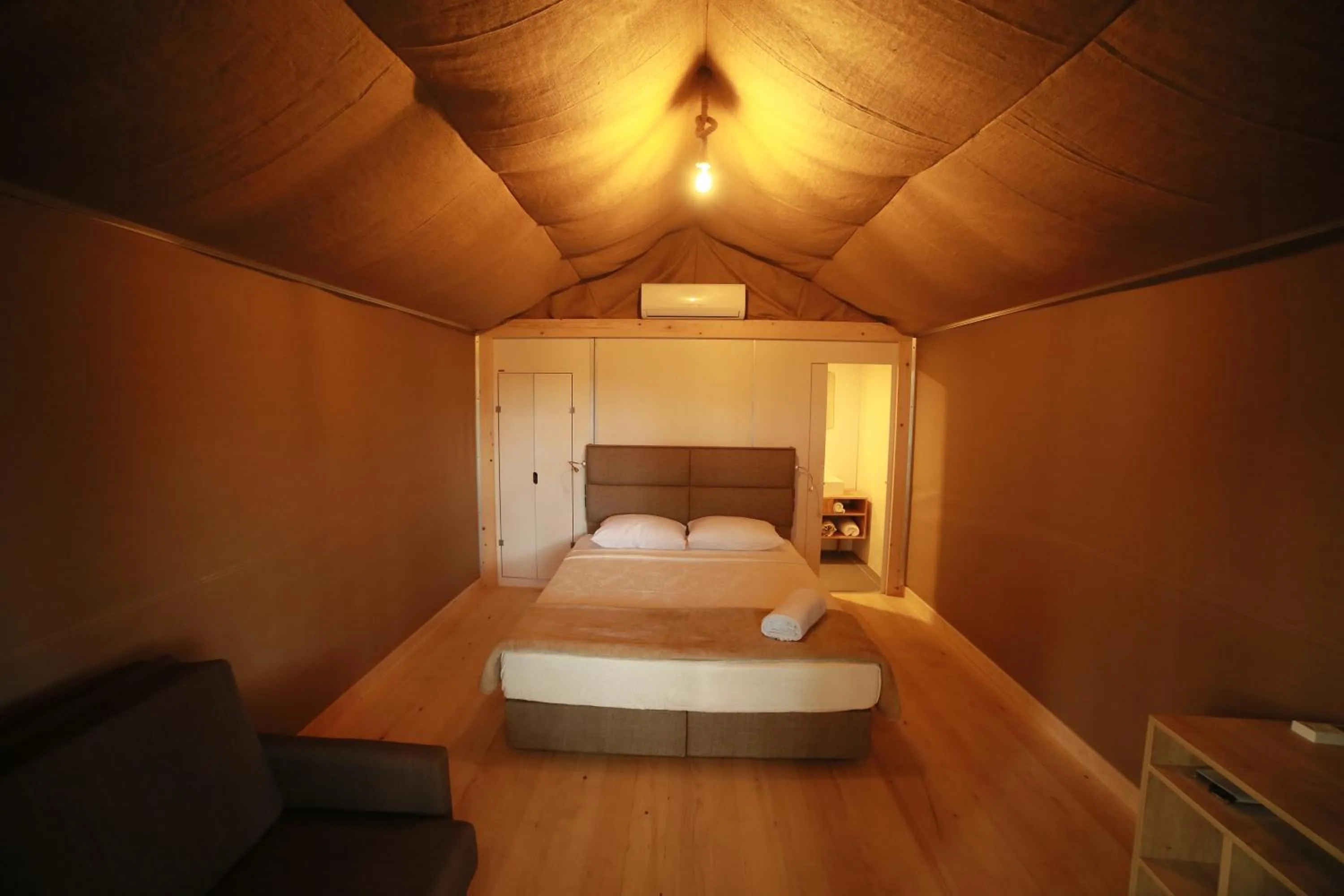 Bedroom, Bed in LONGOSPHERE GLAMPING