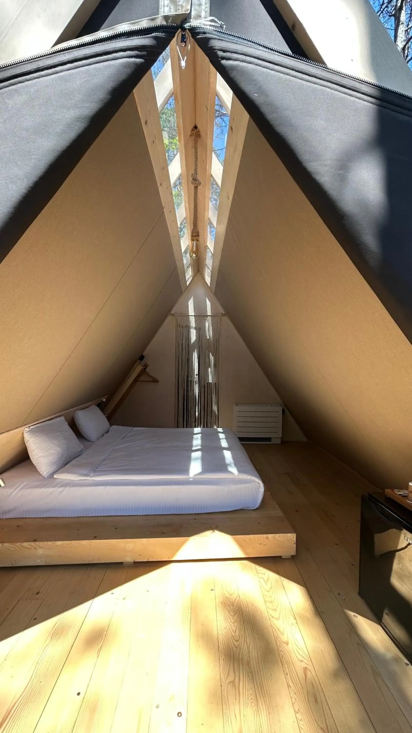 Photo of the whole room in LONGOSPHERE GLAMPING