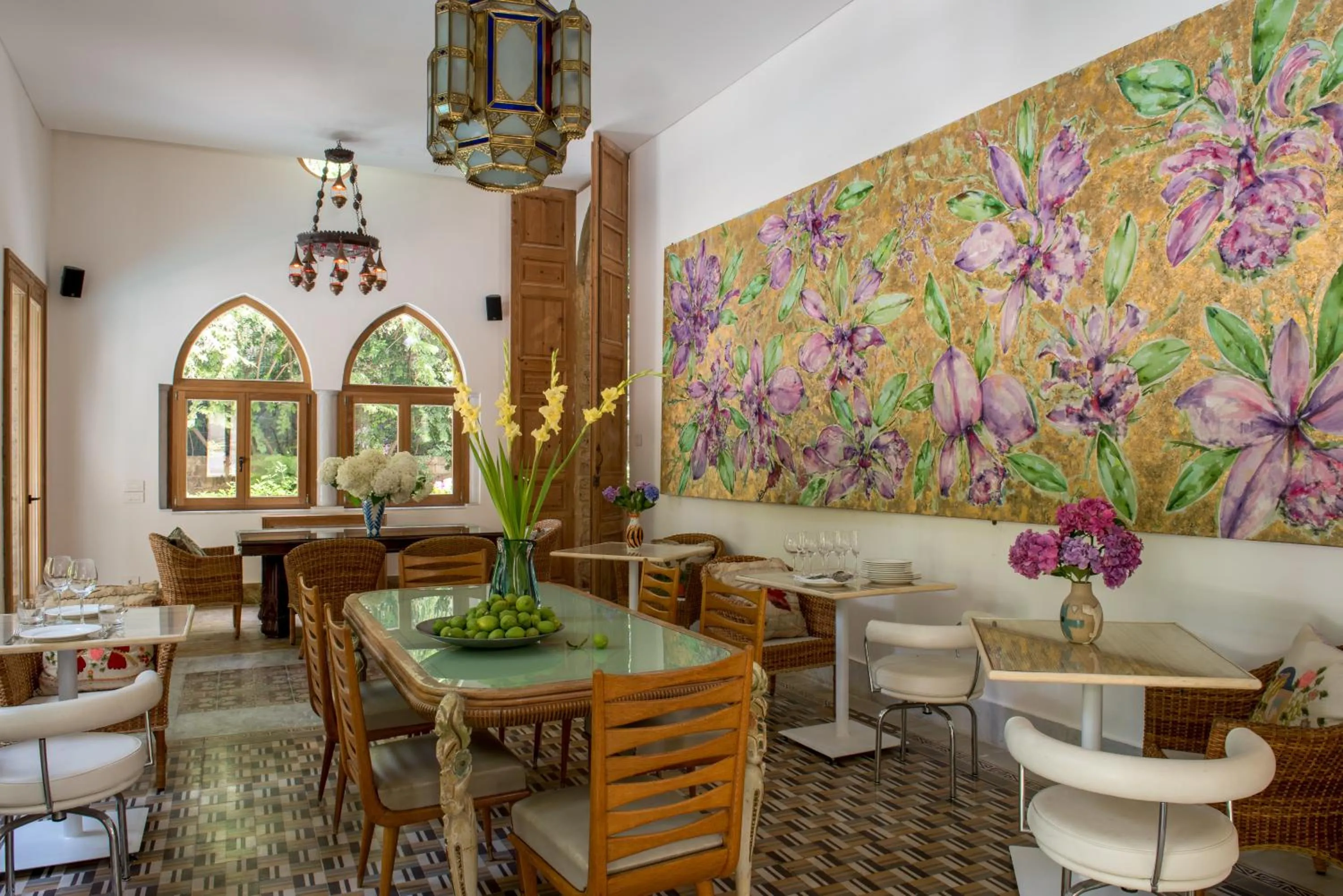 Restaurant/places to eat in Arthaus Beirut