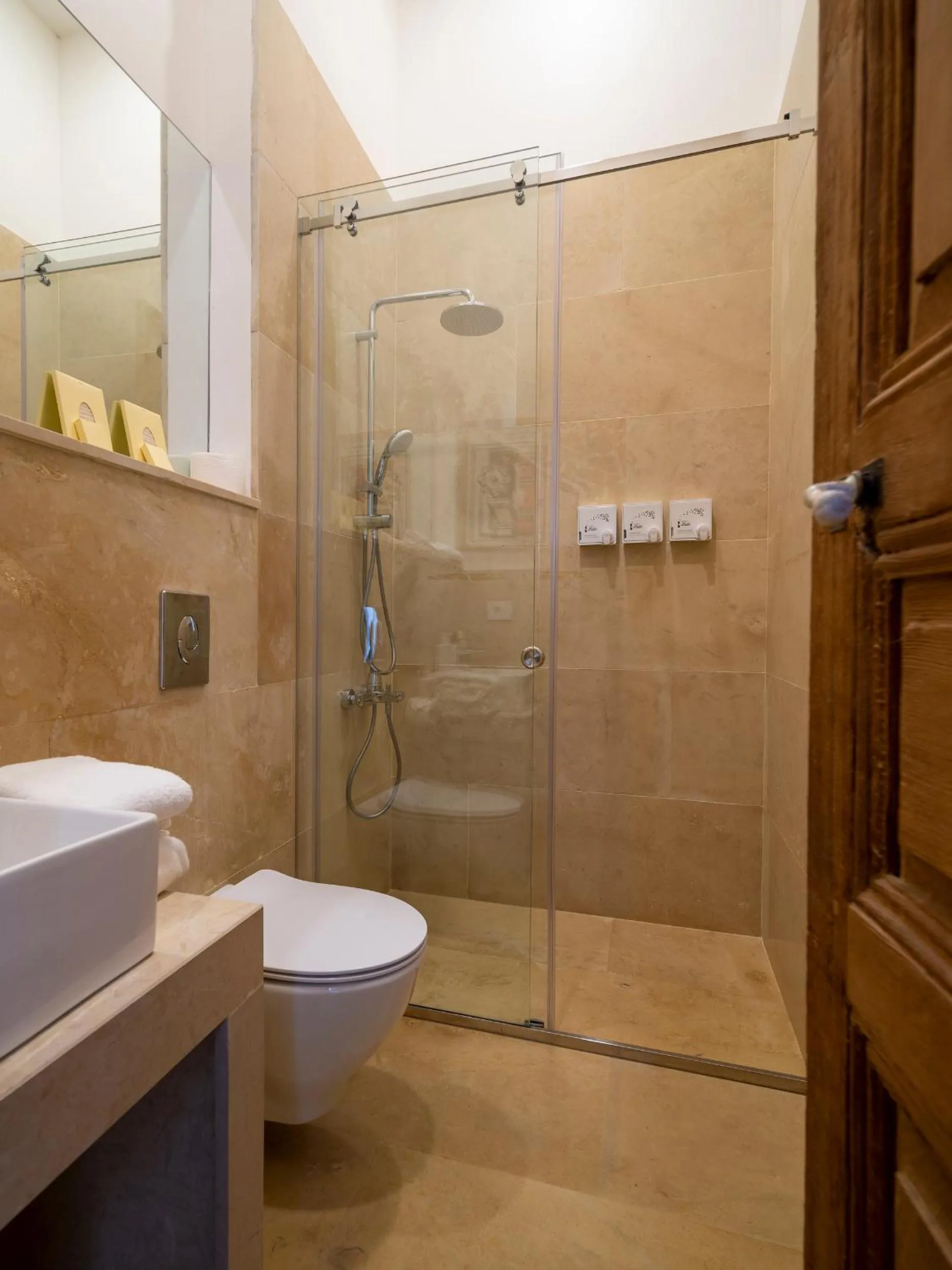 Bathroom in Arthaus Beirut