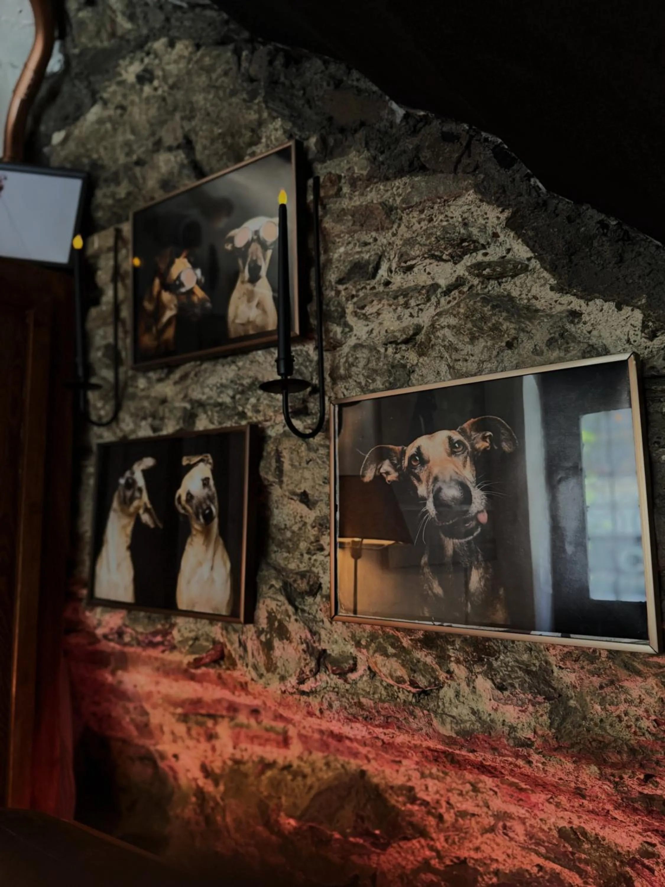Facade/entrance in Reu de Hotel