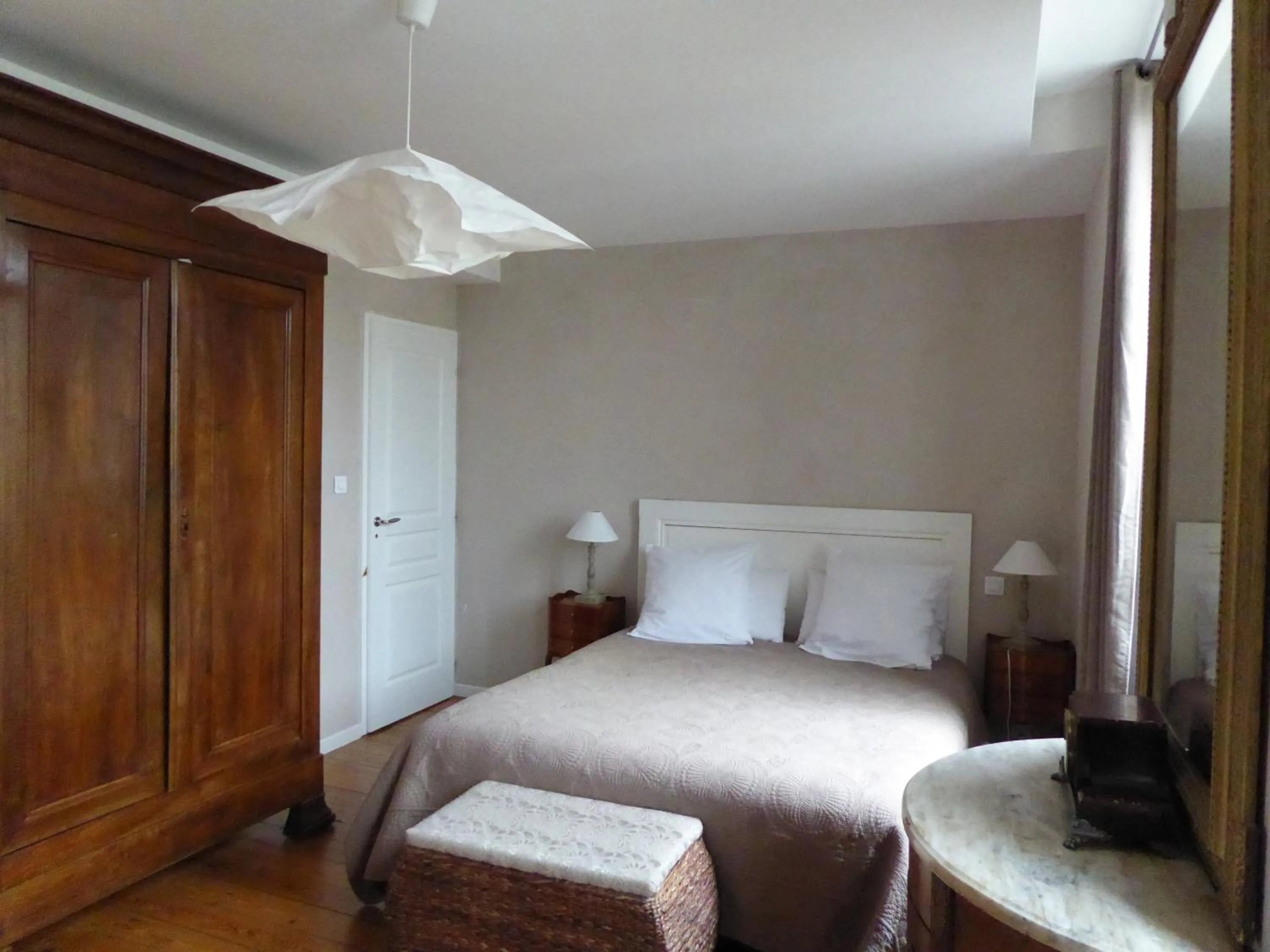 Photo of the whole room, Bed in La Maison Bastide