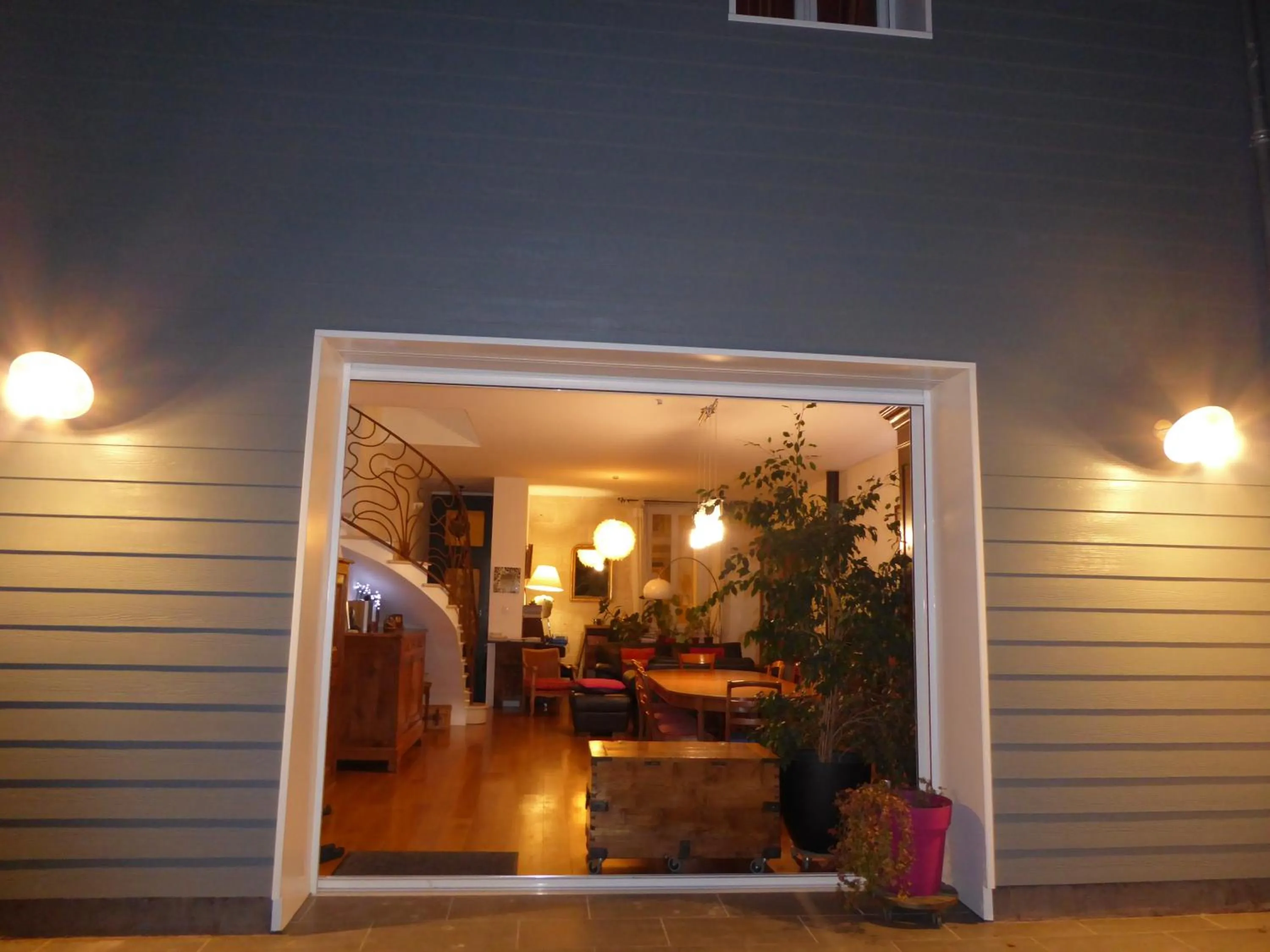 Communal lounge/ TV room in La Maison Bastide
