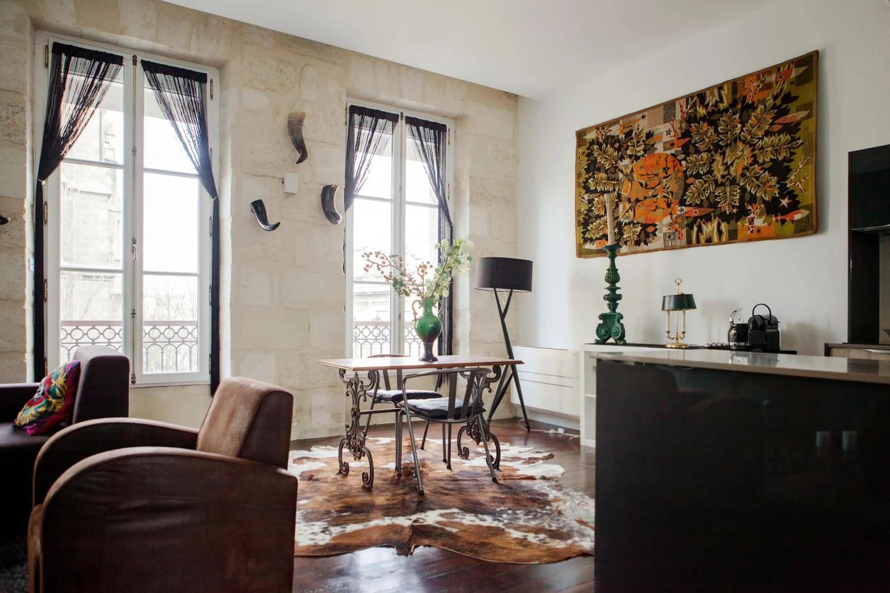 Living room in Une Chambre Chez Dupont