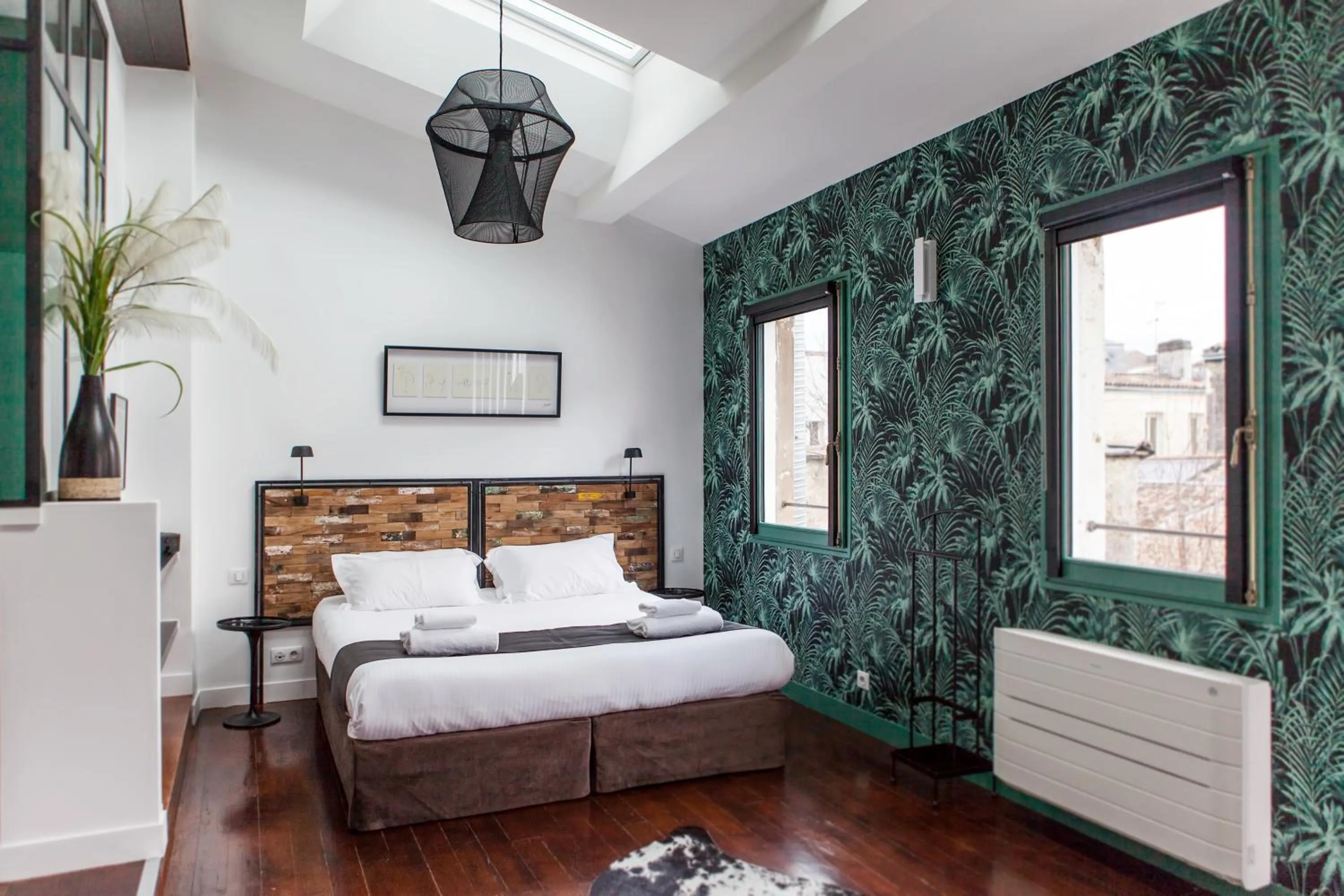 Photo of the whole room, Bed in Une Chambre Chez Dupont