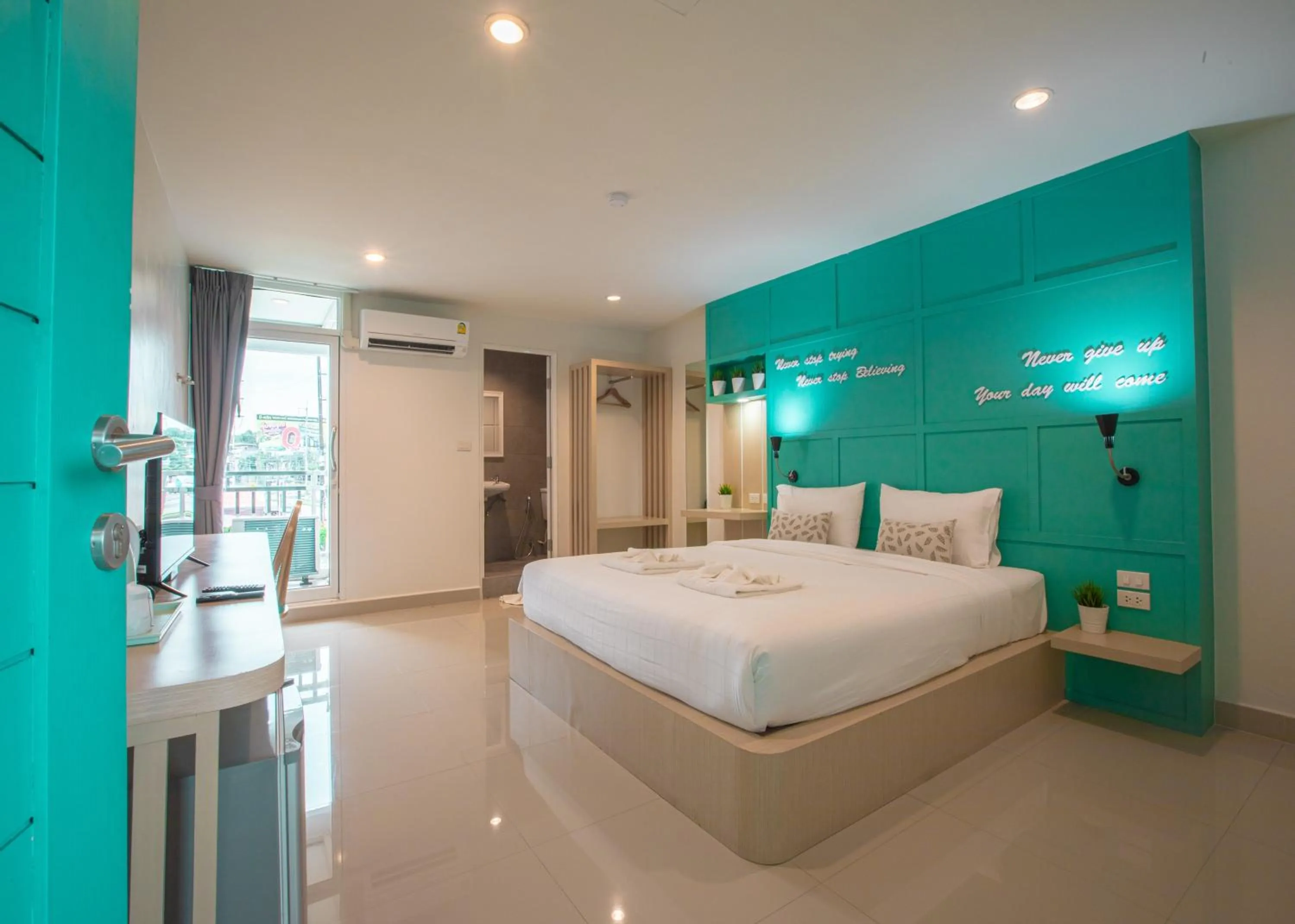 Bedroom, Bed in Tiny Krabi Hotel