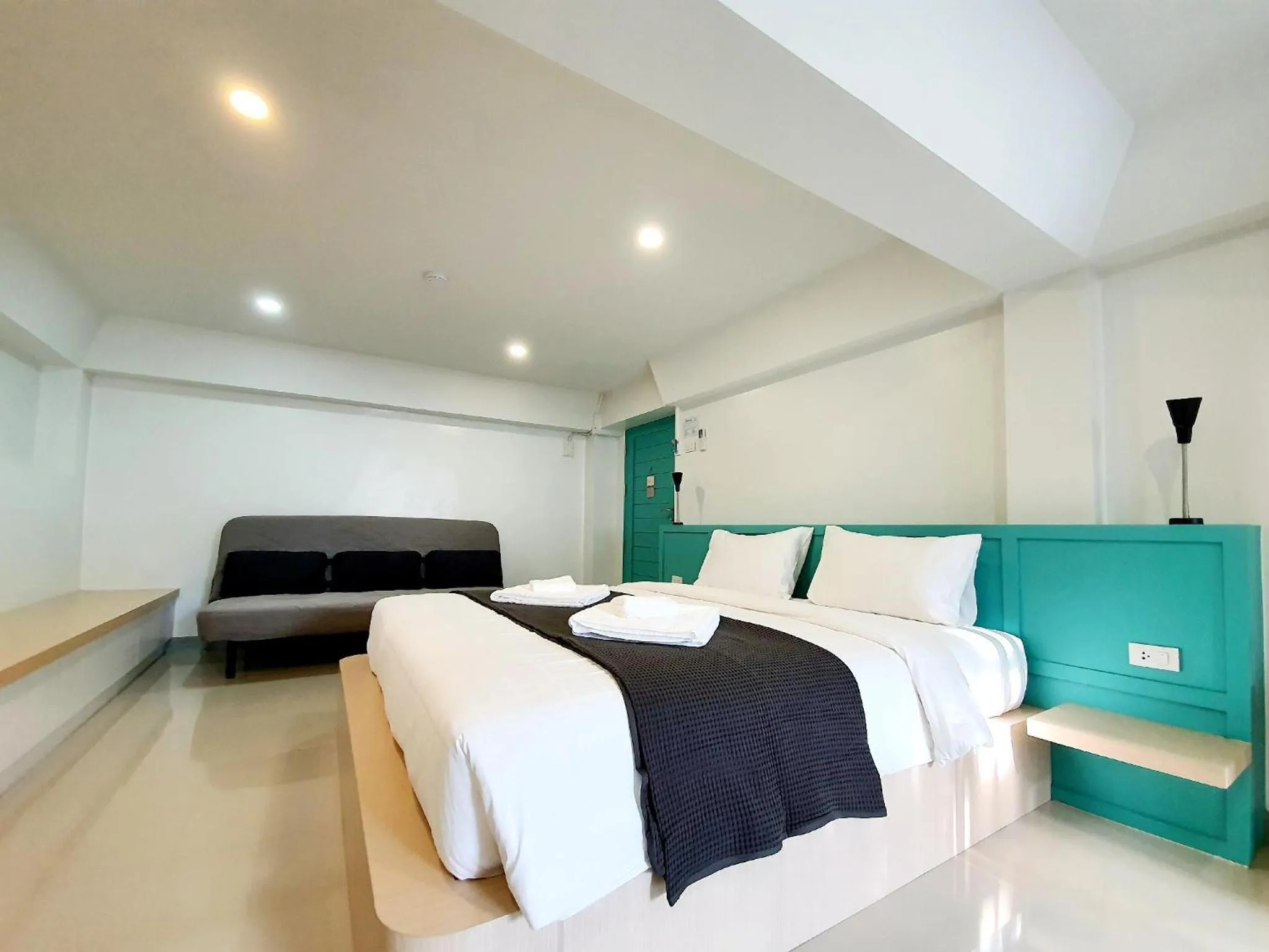 Bedroom, Bed in Tiny Krabi Hotel