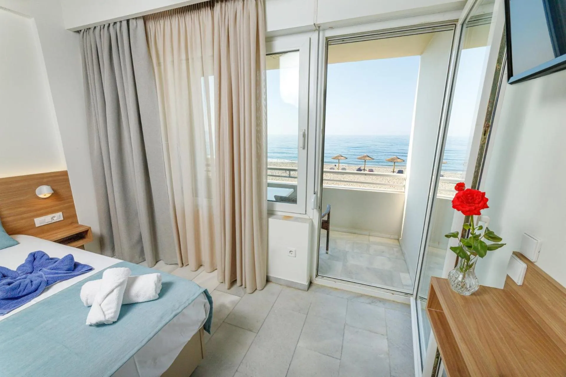 Balcony/Terrace, Bed in Kostakis Beach