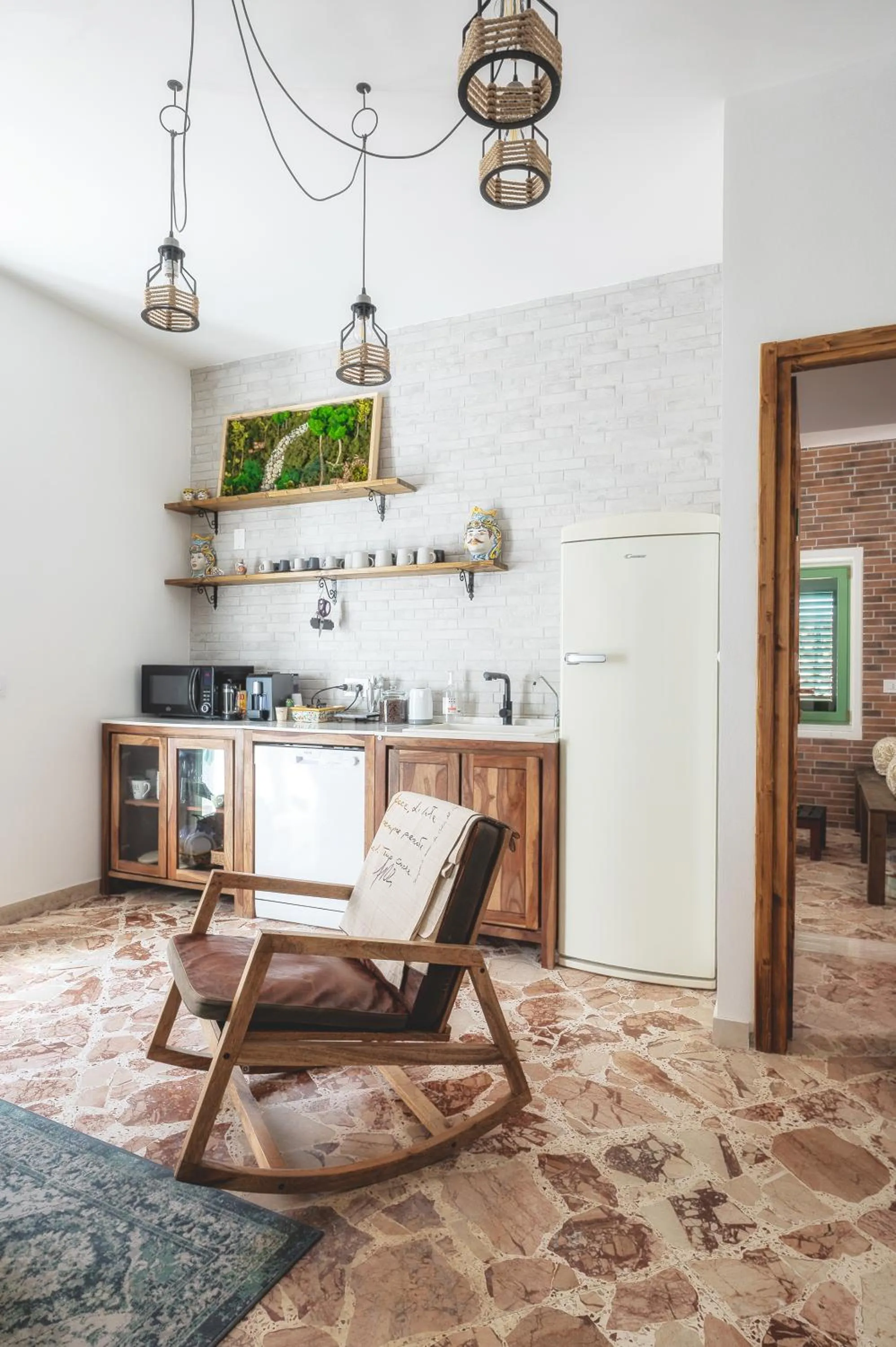 Communal lounge/ TV room in A Calata